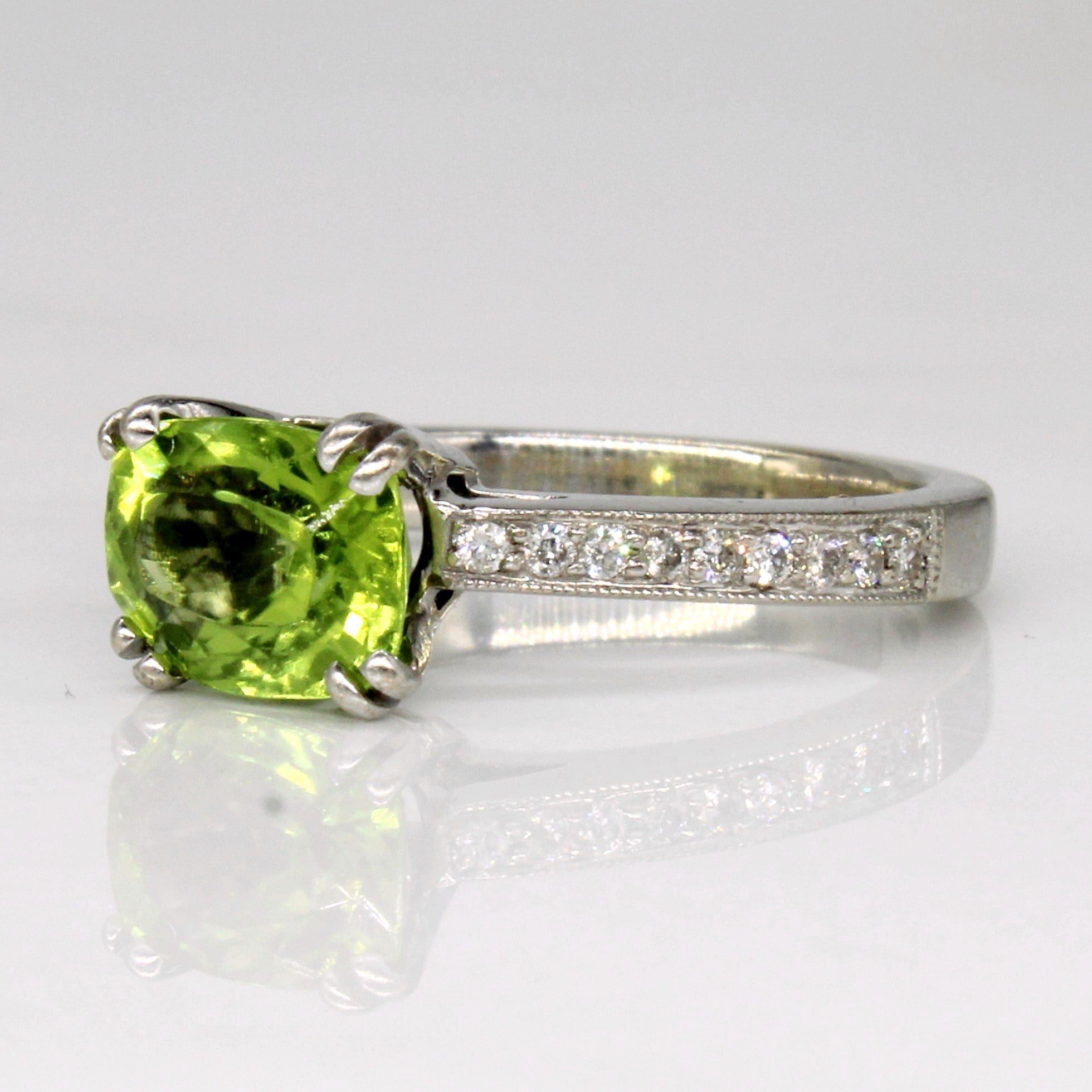 Peridot & Diamond Cocktail 14k Ring | 2.25ct, 0.15ctw | SZ 5.75 |
