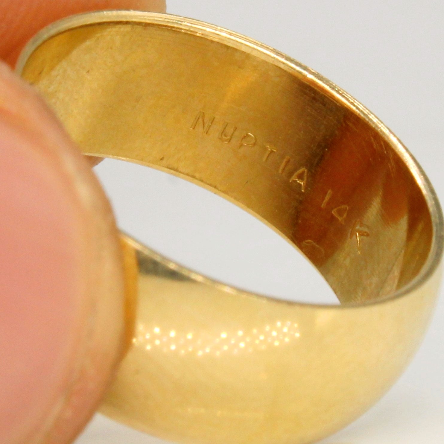 14k Yellow Gold Band | SZ 5.5 |
