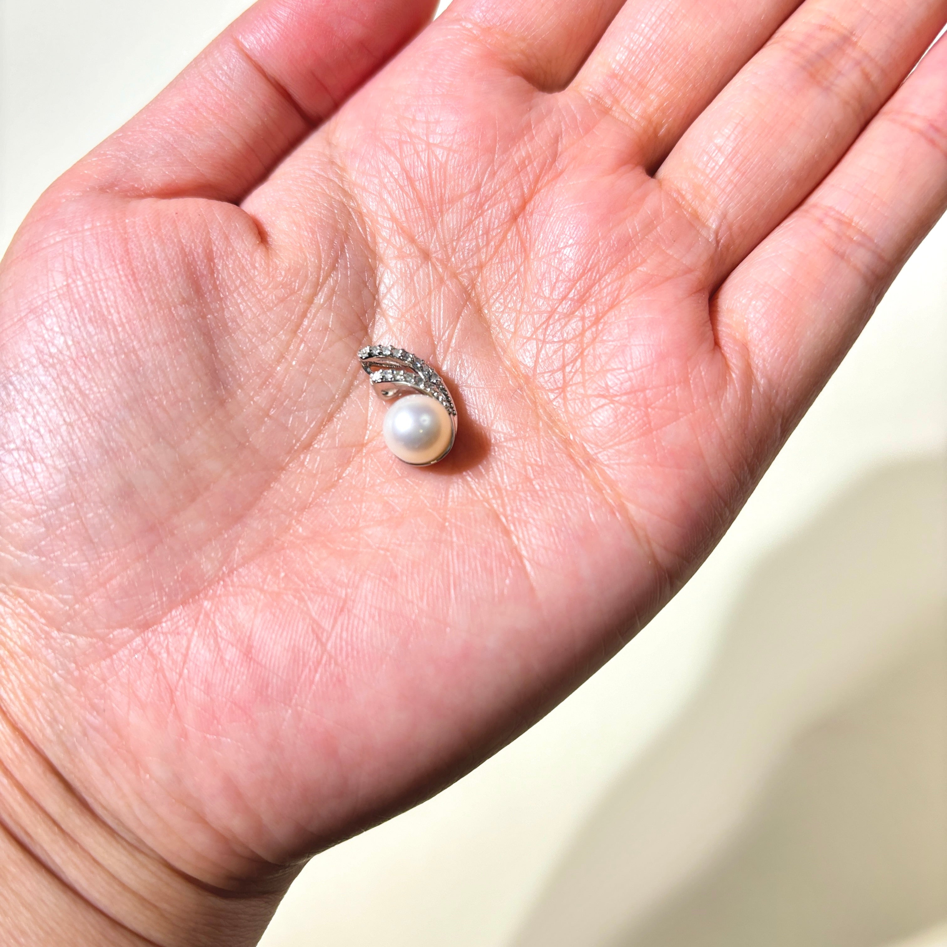 Pearl & Diamond Pendant | 7.70mm, 0.07ctw