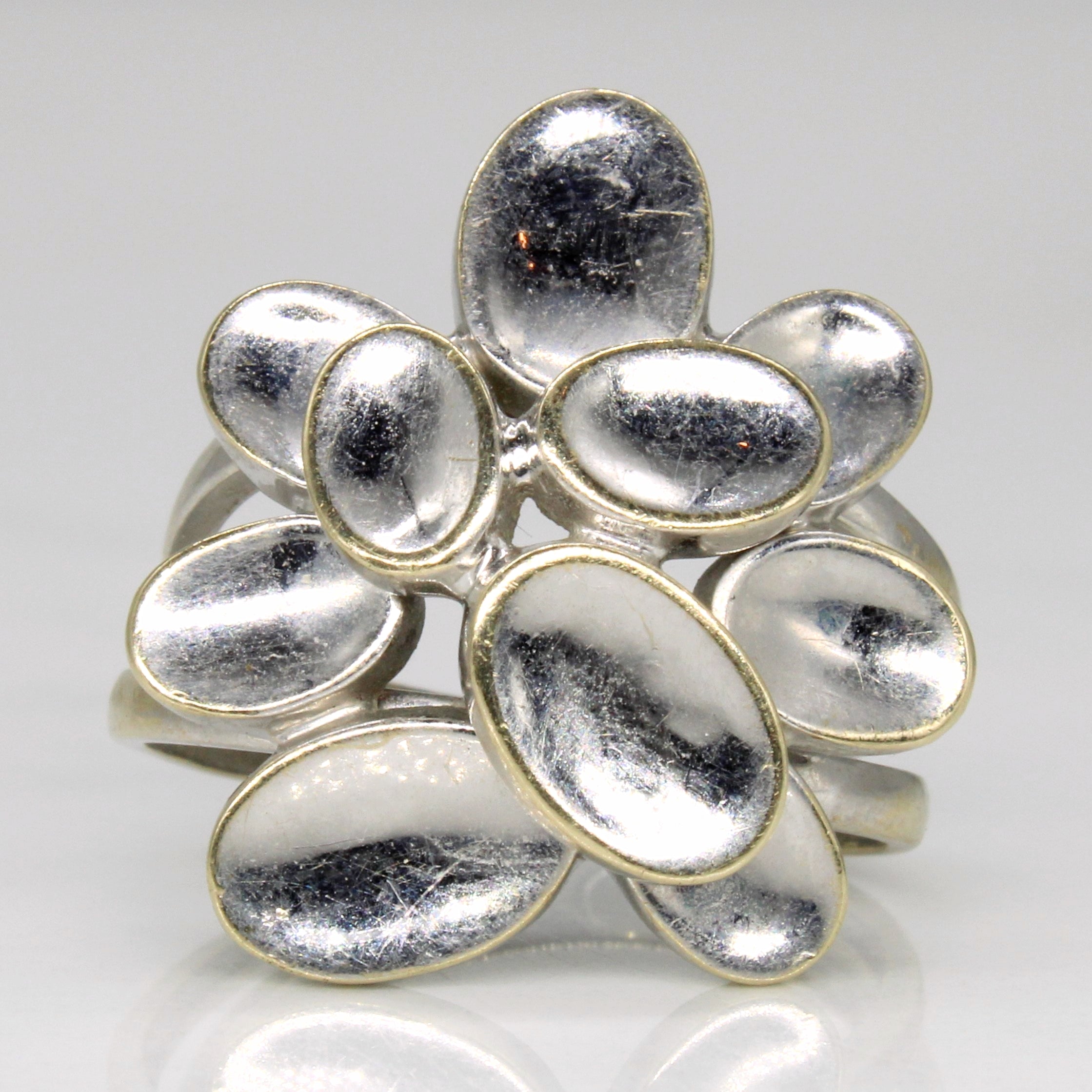 18k White Gold Concave Ring | SZ 6.75 |