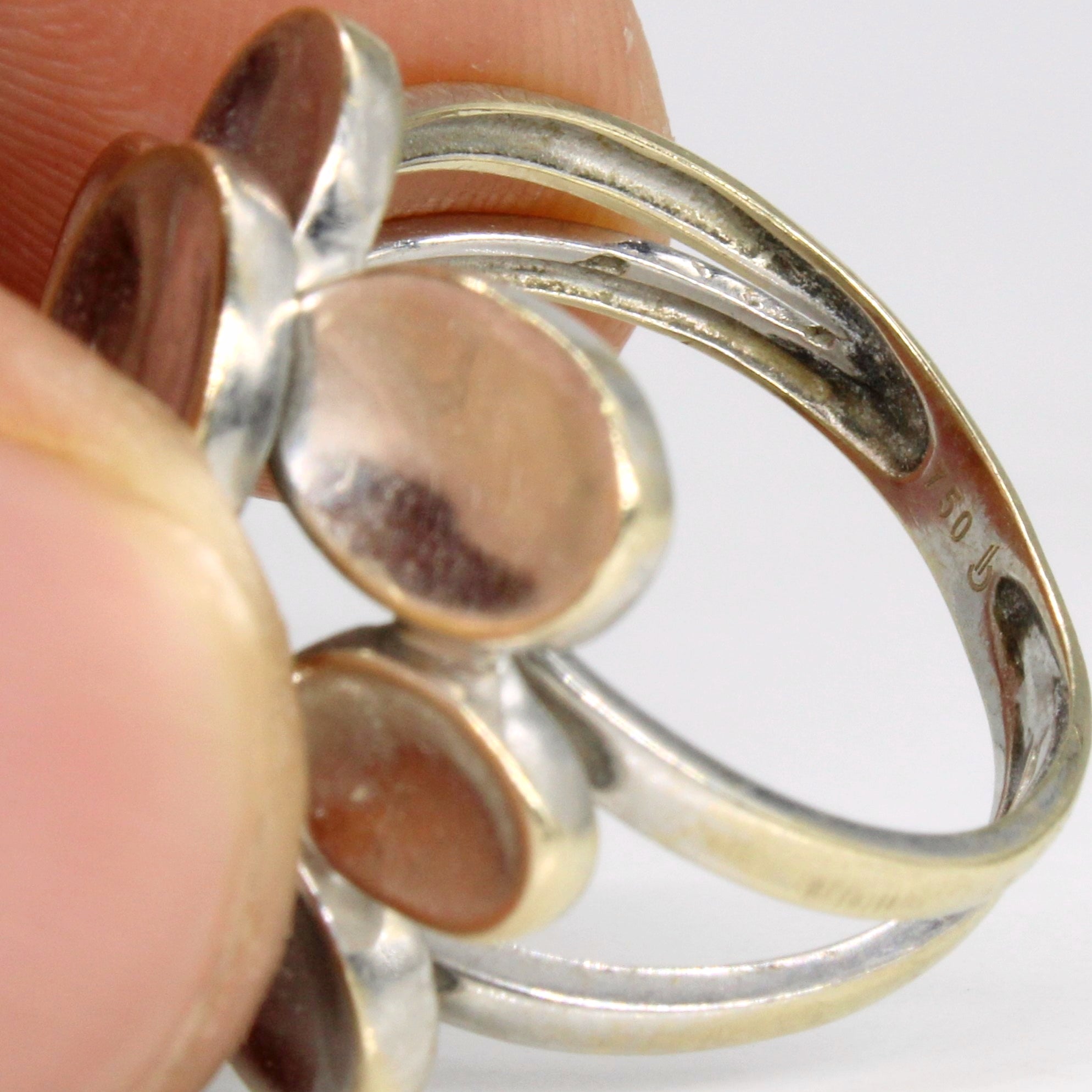 18k White Gold Concave Ring | SZ 6.75 |