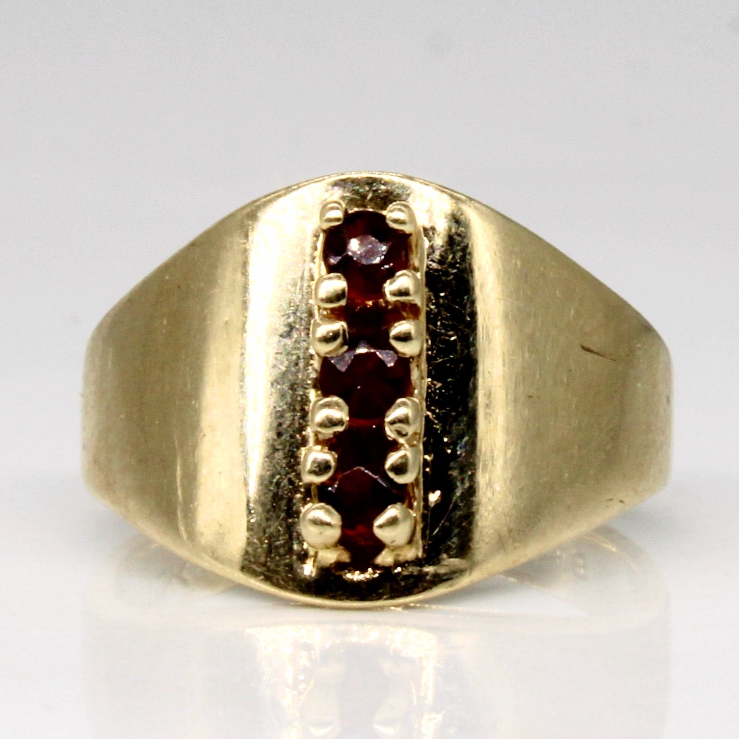 Bague en grenat en forme de colonne | 0,12 ct | Taille 2 |
