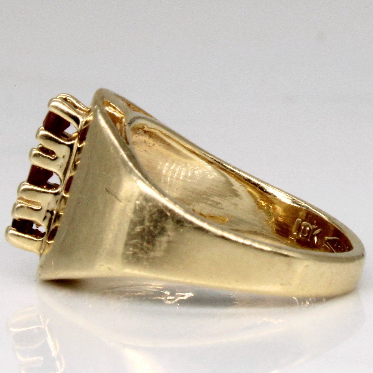Bague en grenat en forme de colonne | 0,12 ct | Taille 2 |