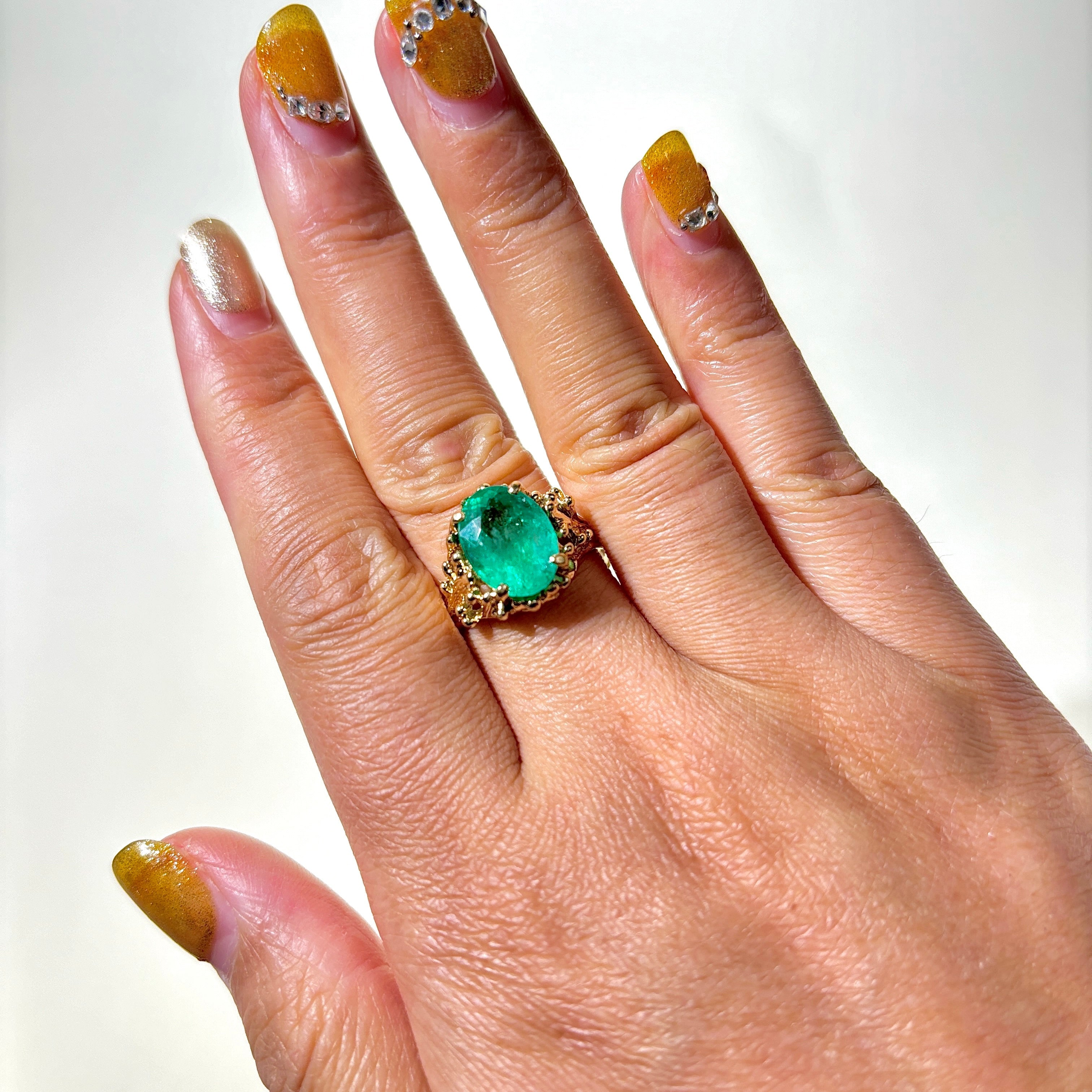 14k Oval Cut Emerald Textured Ring | 3.93ct | SZ 10.25