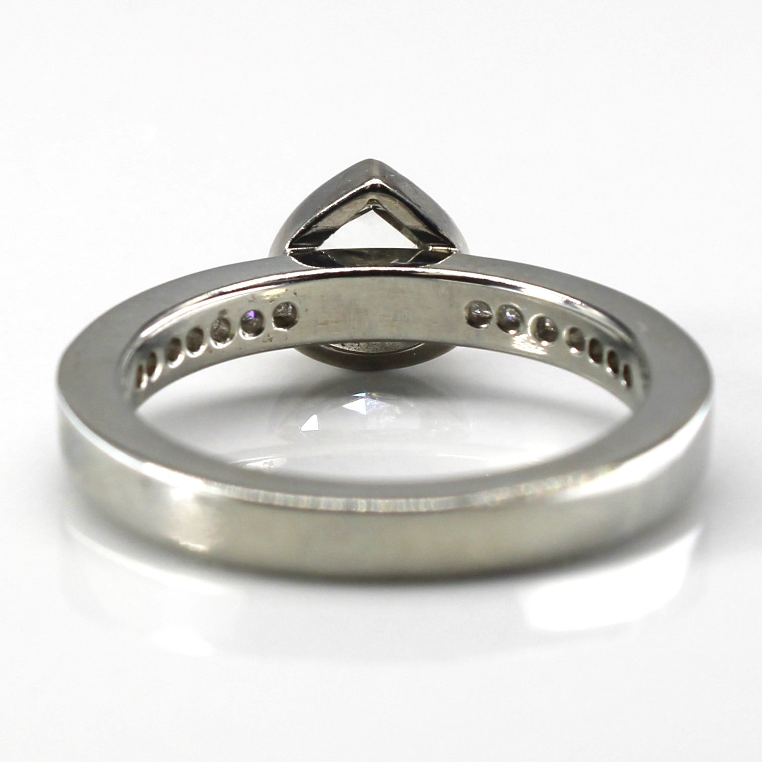 Bague de fiançailles sertie clos d'un diamant taille poire à facettes roses | 0,75 ct | Taille 6,25 |