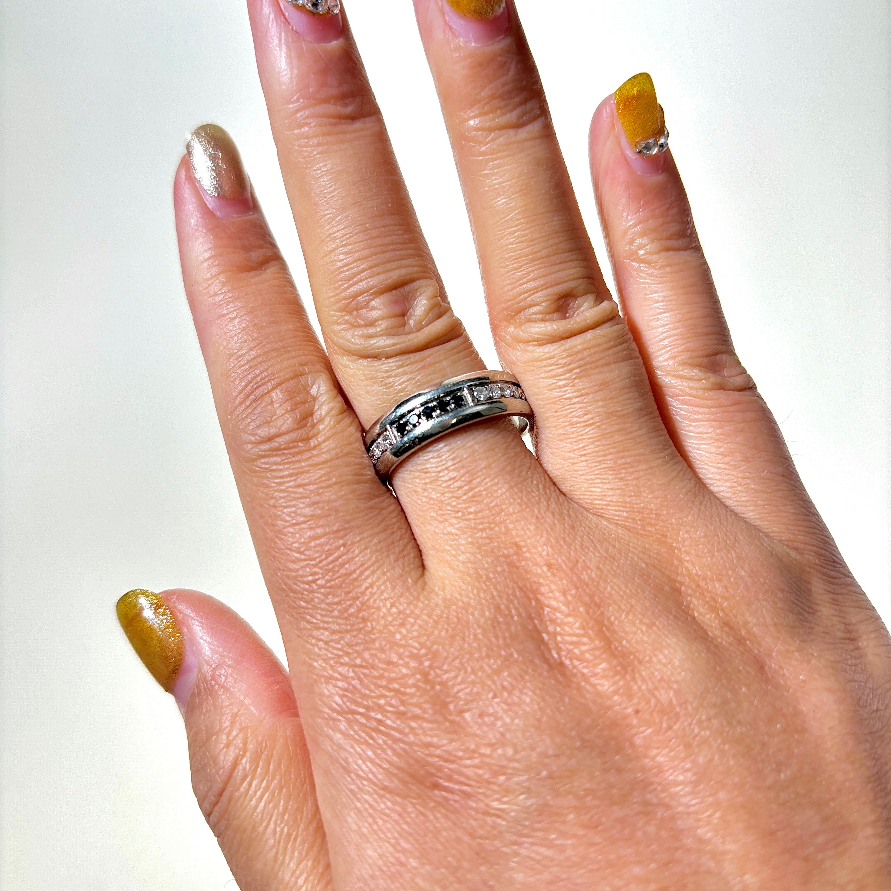 Black & White Diamond Band | 0.30ctw, 0.125ctw | SZ 9.75