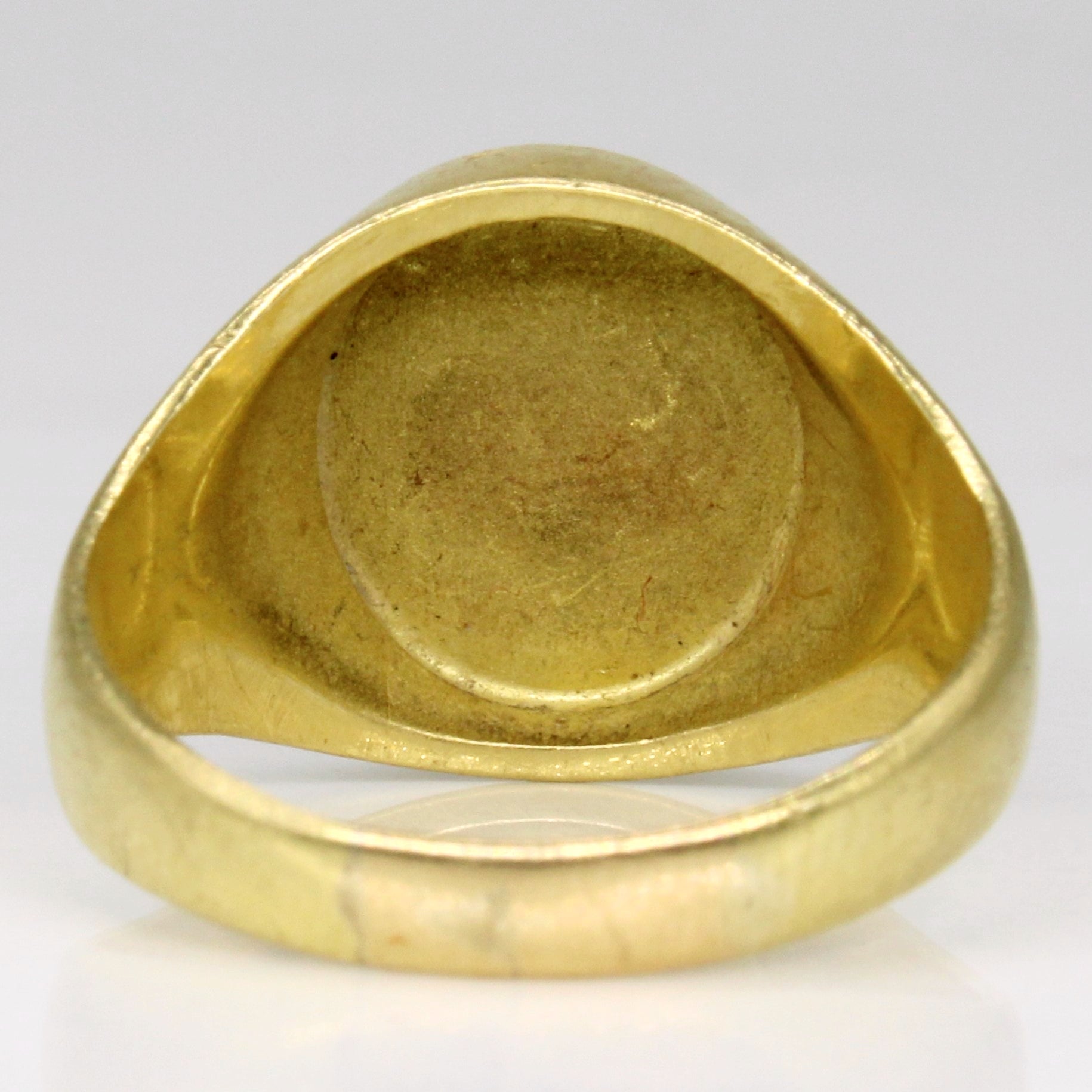 Bague en or jaune 18 carats avec blason familial | Taille 8,25 |