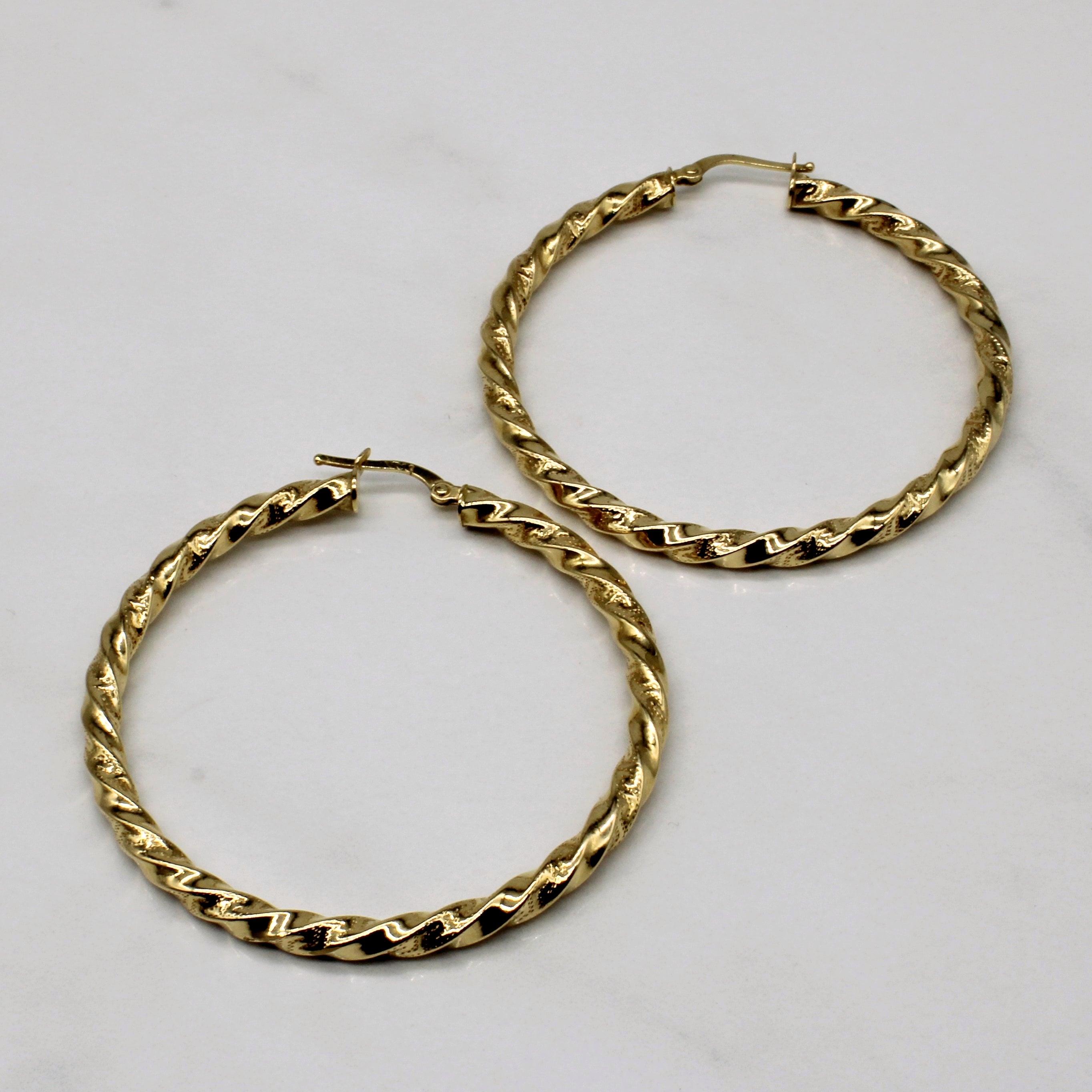 18k Yellow Gold Twisted Hoop Earrings