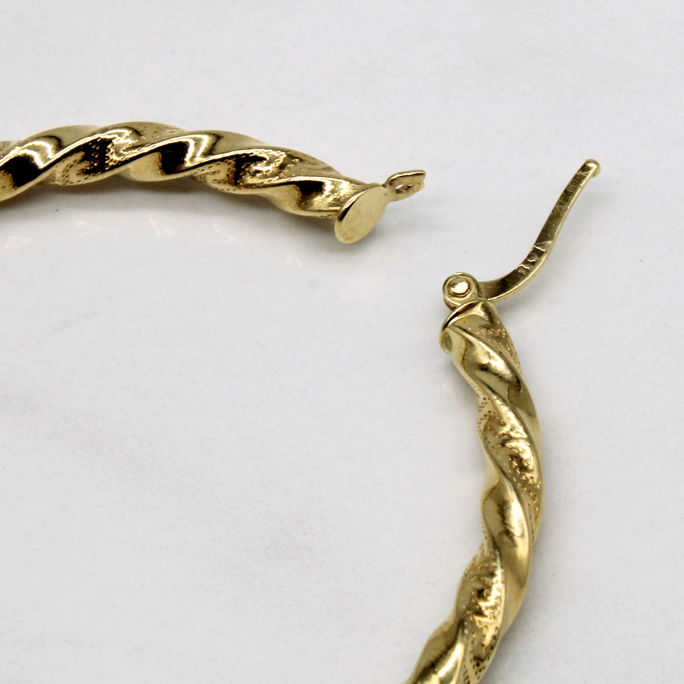 18k Yellow Gold Twisted Hoop Earrings