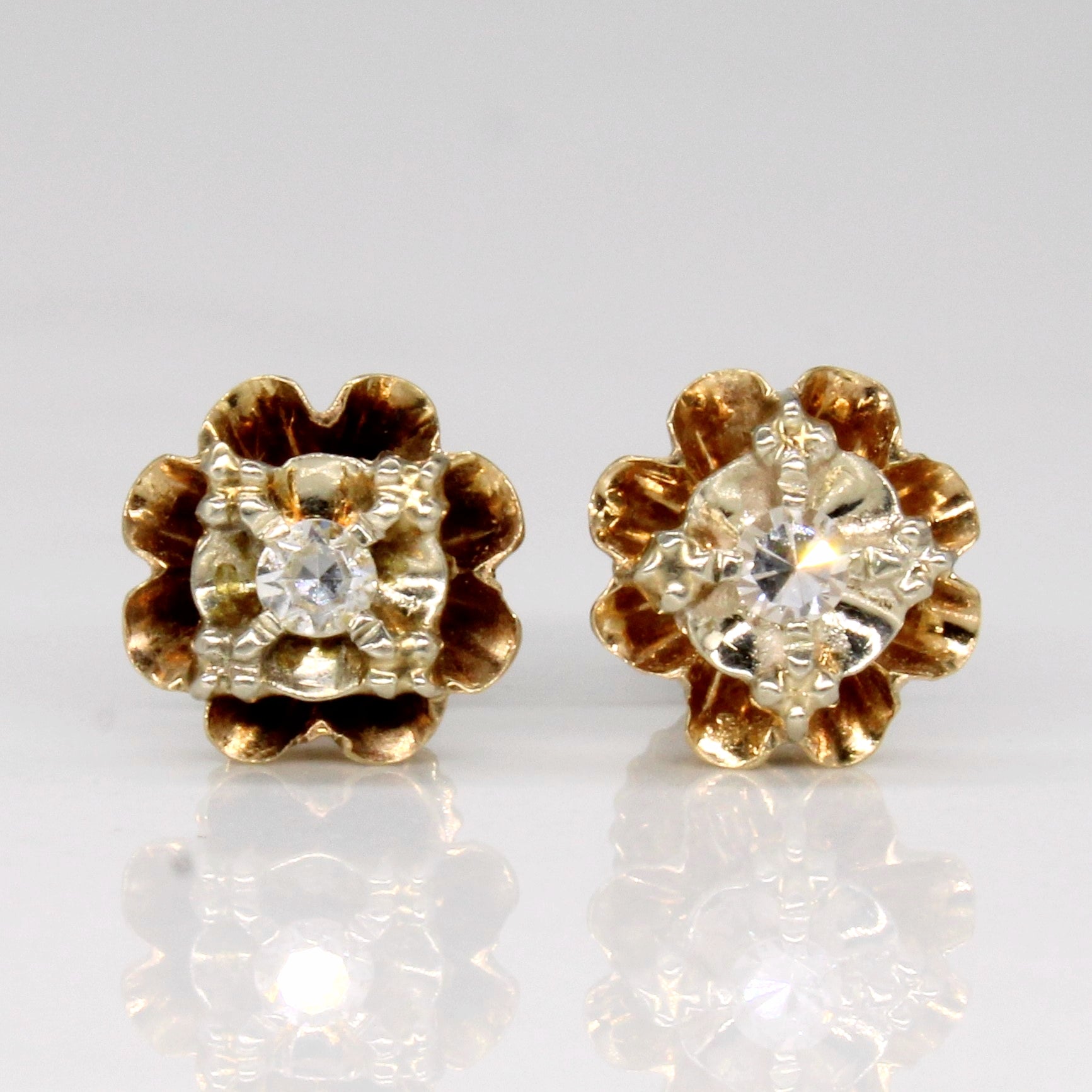 Diamond Flower 14k Earrings | 0.10ctw |