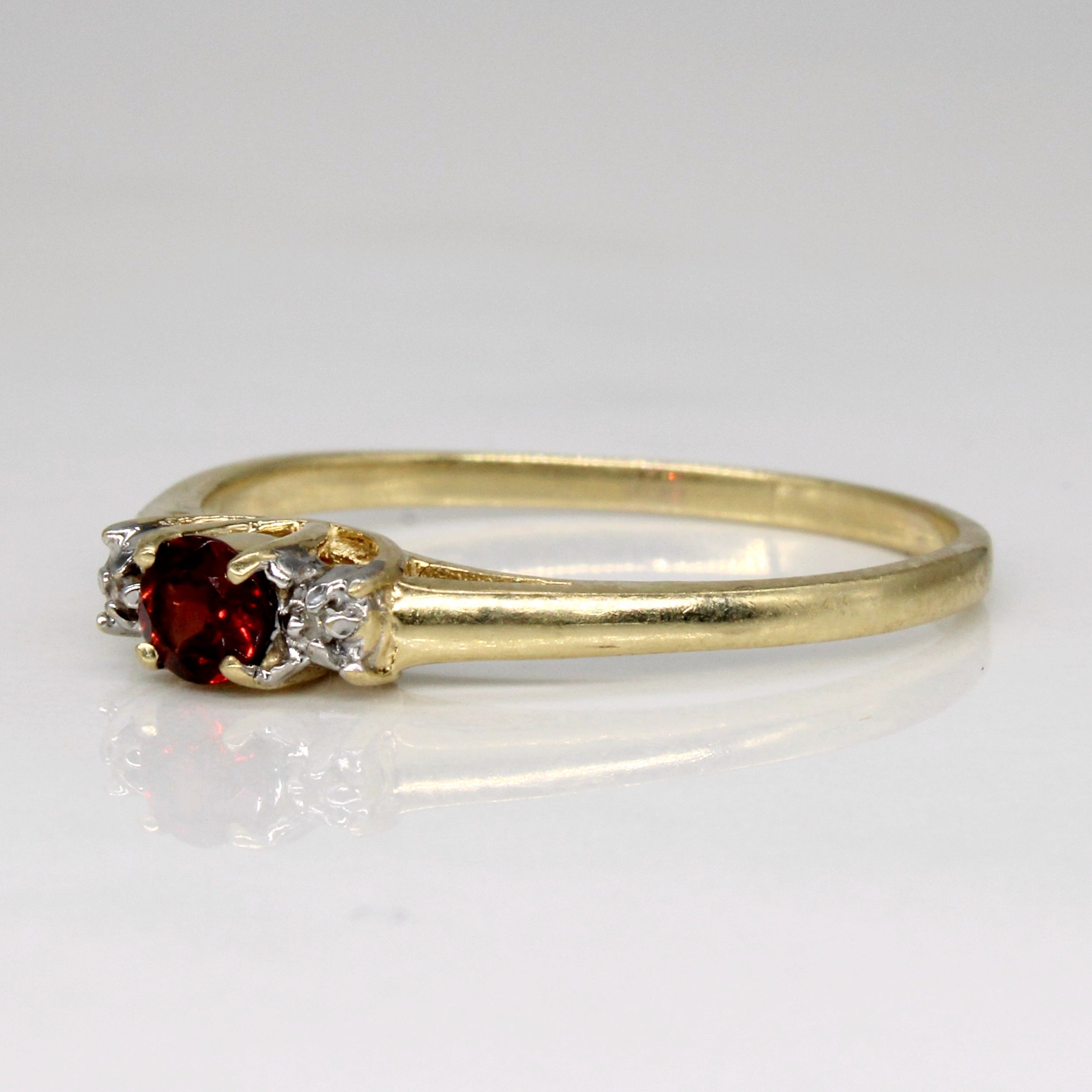 Garnet & Diamond Ring | 0.22ct, 0.01ctw | SZ 11 |