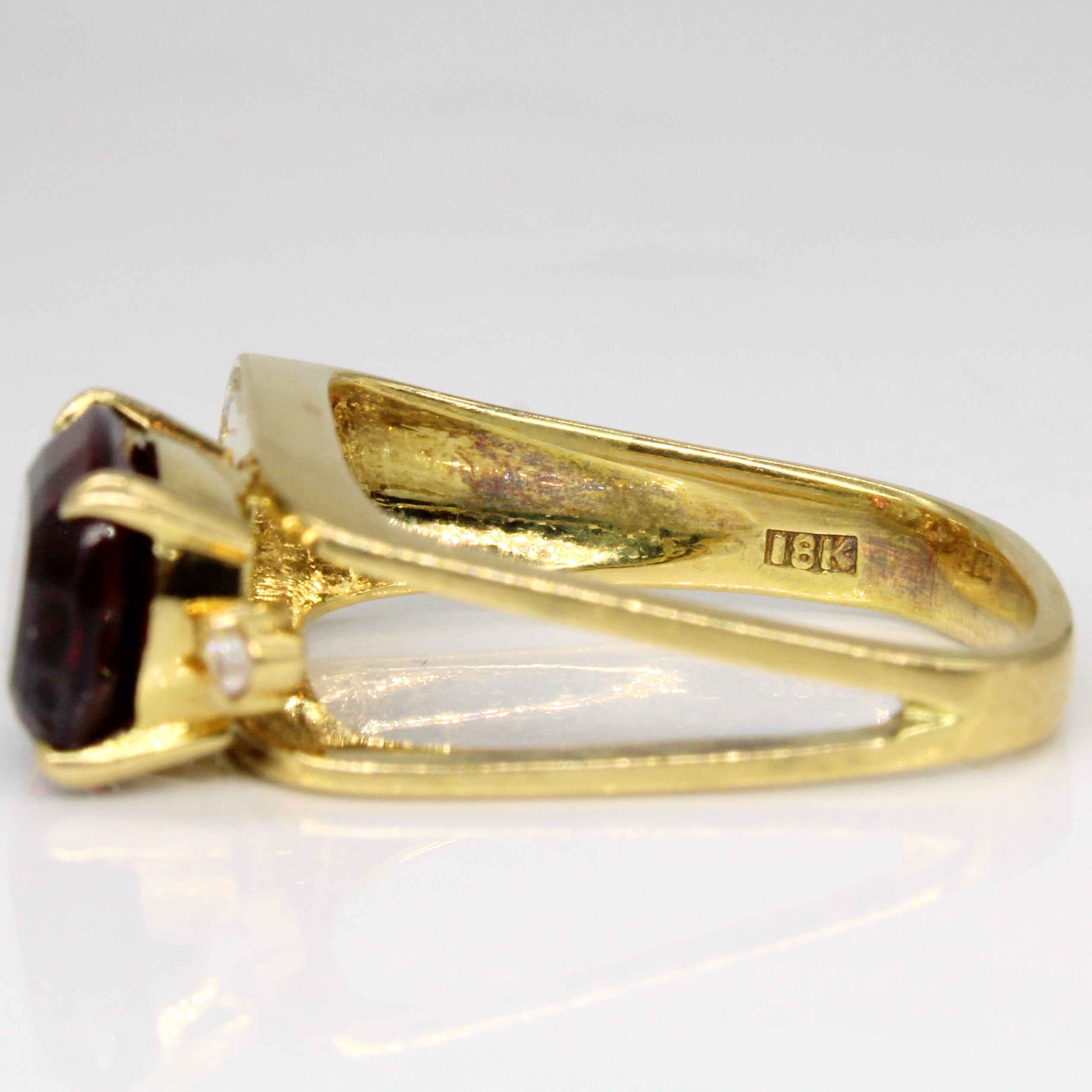 Garnet & Diamond Cocktail Ring | 3.00ct, 0.08ctw | SZ 5 |