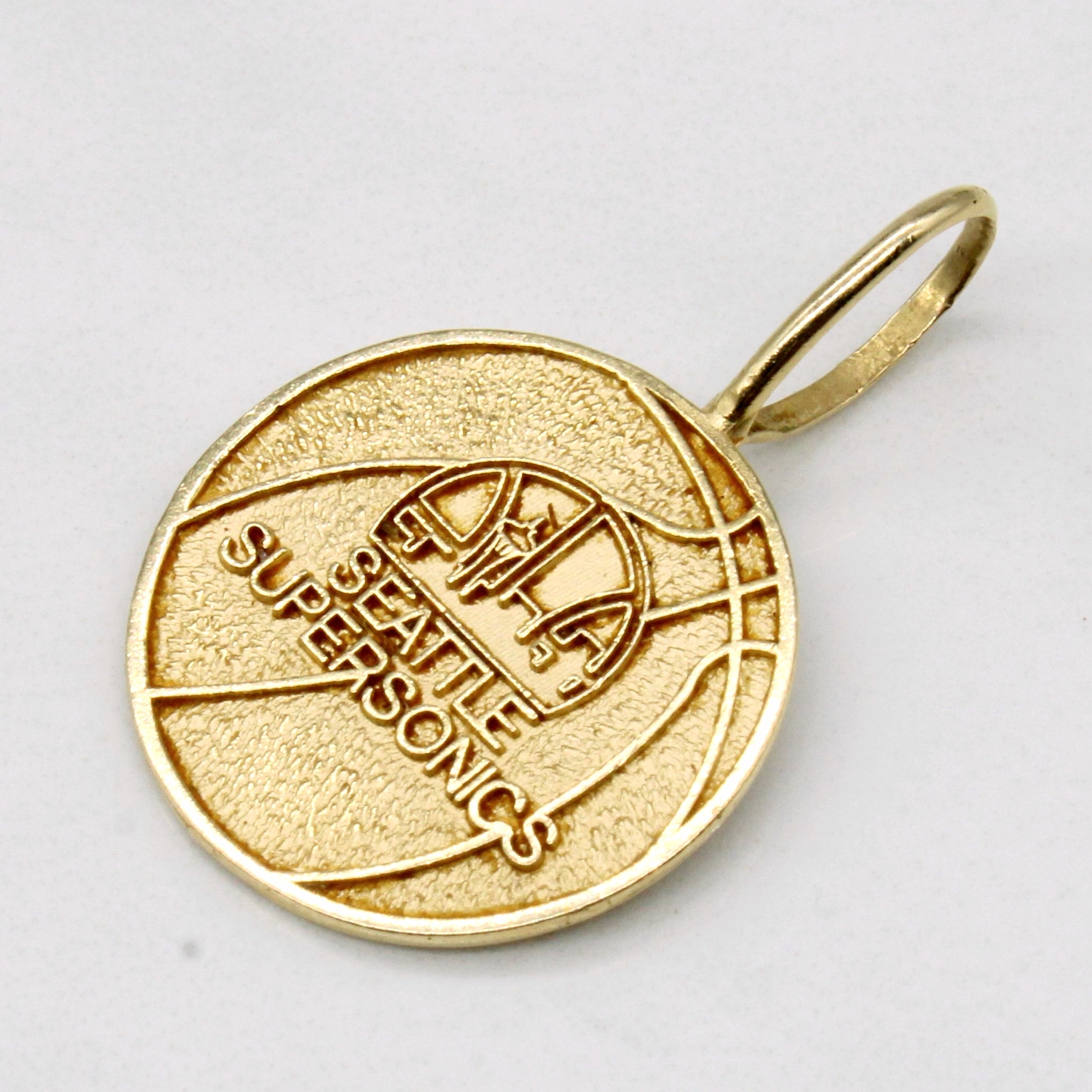 Breloque Seattle Supersonics en or jaune 14 carats
