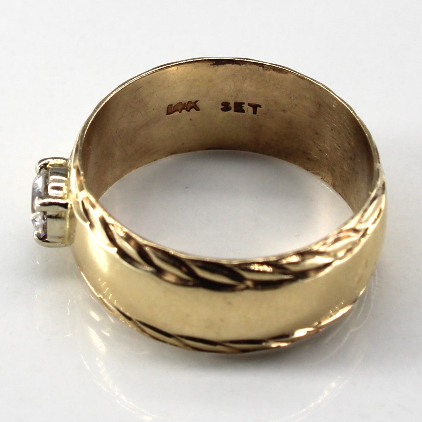 Solitaire Diamond Gold Band | 0.26ct | SZ 7 |