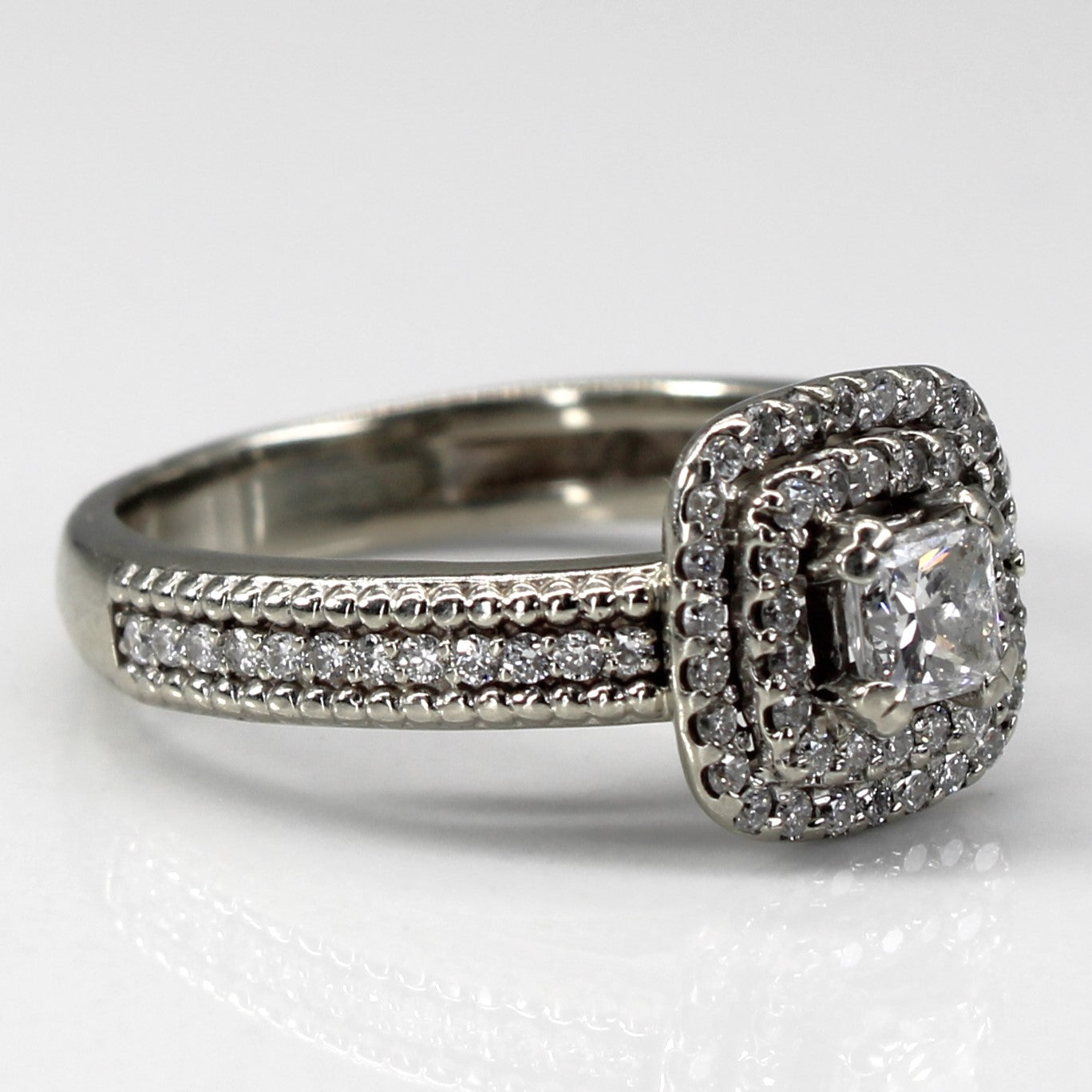 Halo Diamond Engagement Ring | 0.79ctw | SZ 5.75 |
