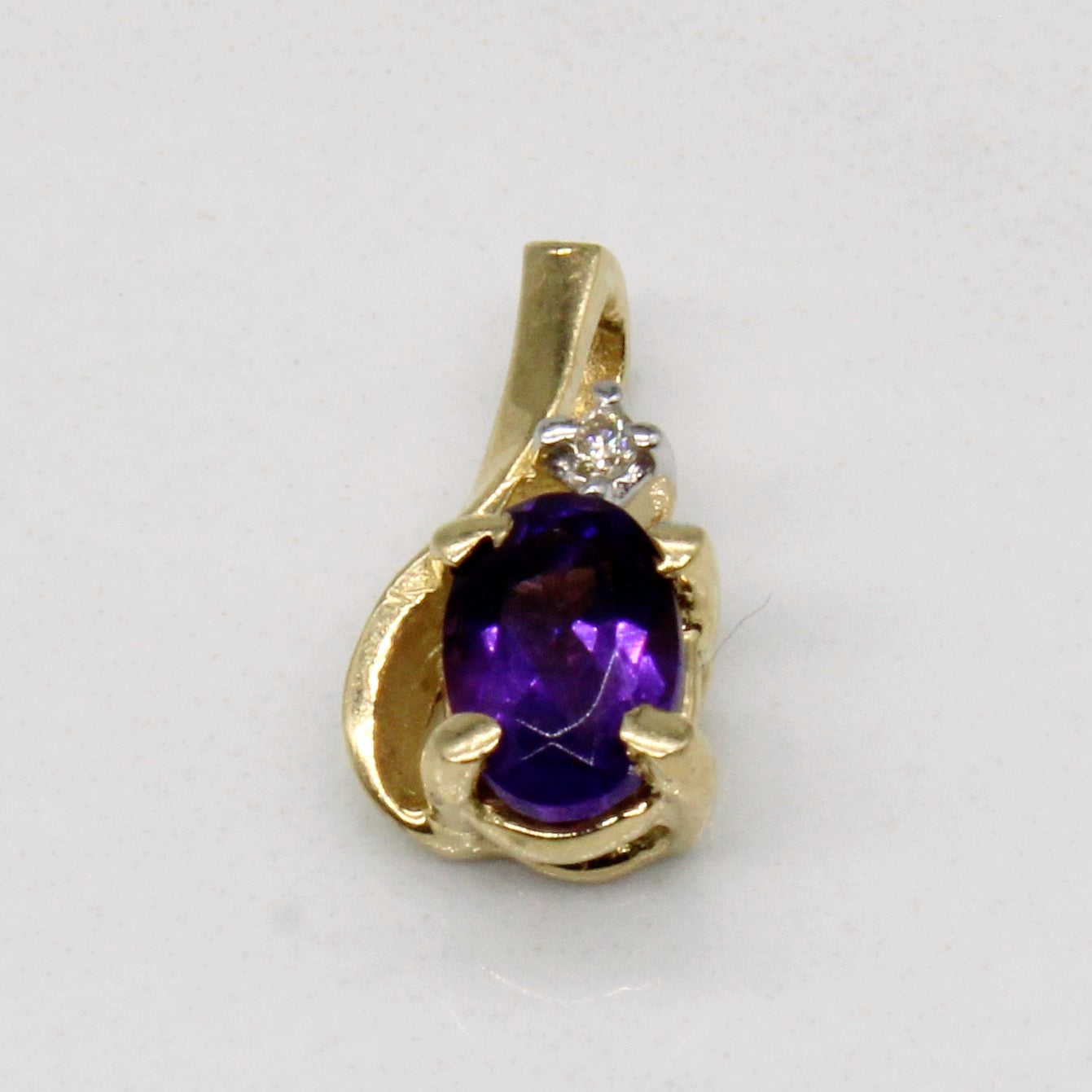 Amethyst & Diamond Pendant | 0.40ct, 0.01ct |