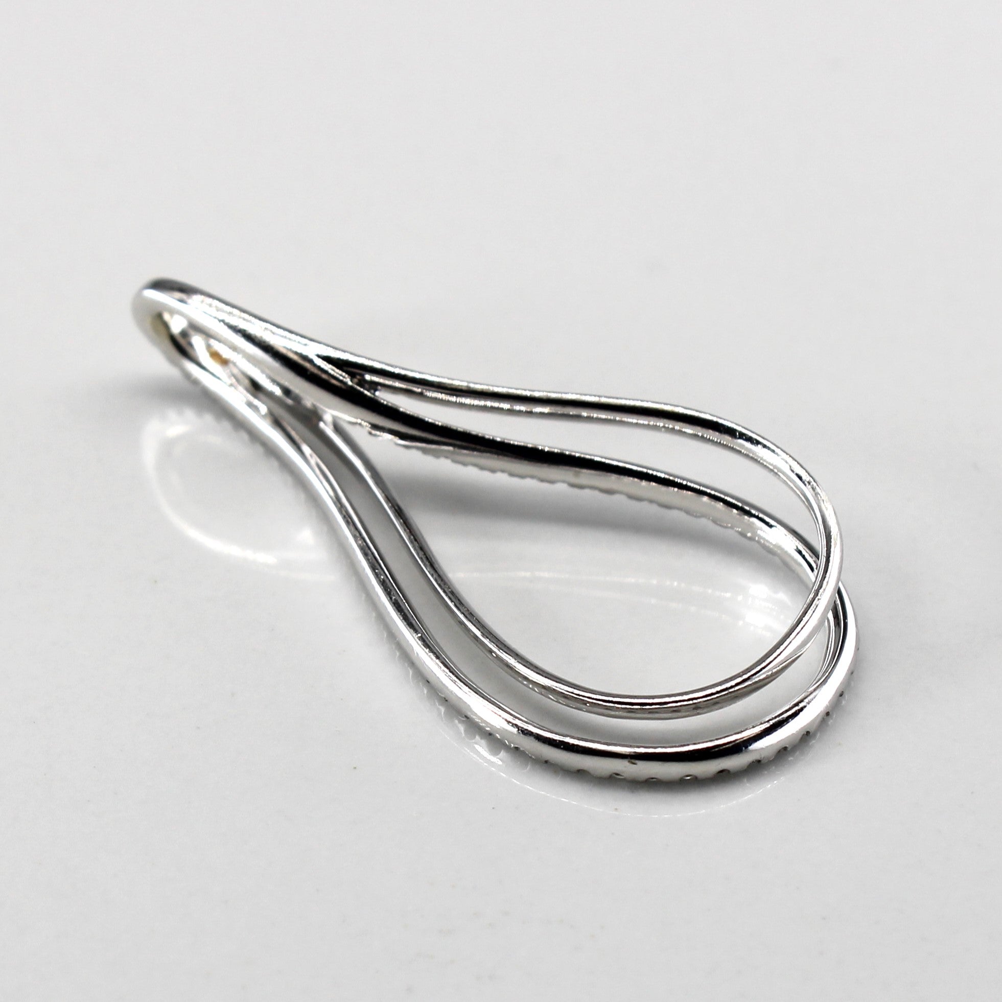Pendentif goutte serti pavé de diamants | 0,20 ct |