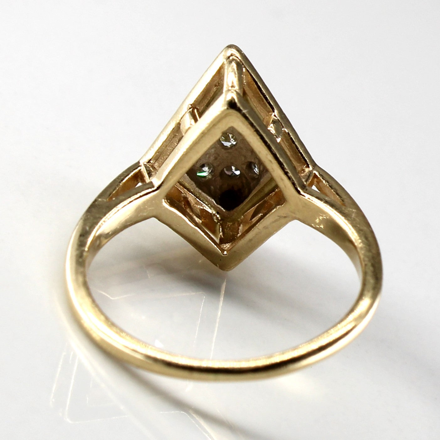 Cluster Diamond Chevron Ring |0.30ctw | SZ 4 |