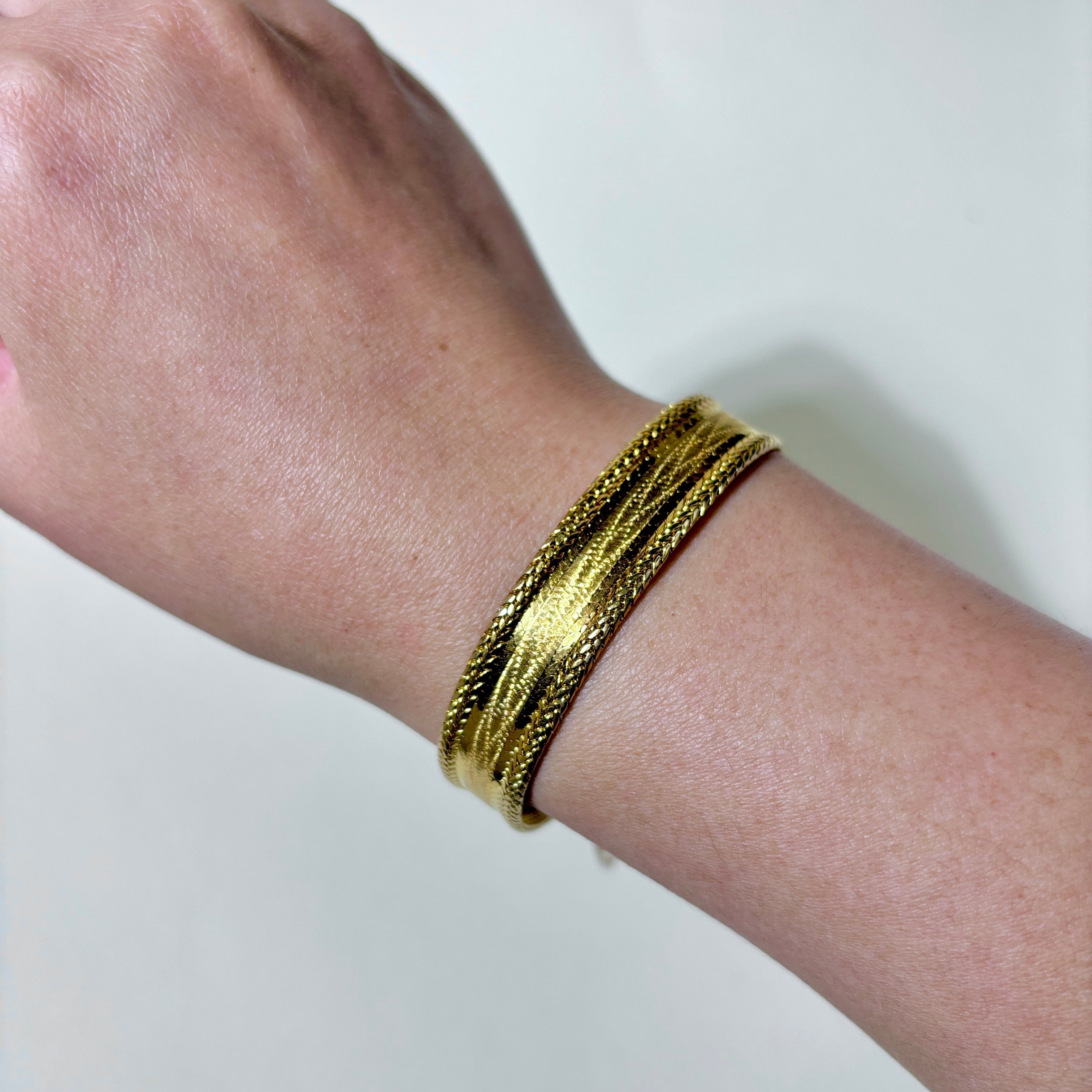 Vintage Italian 18K Yellow Gold Bracelet | 7" |