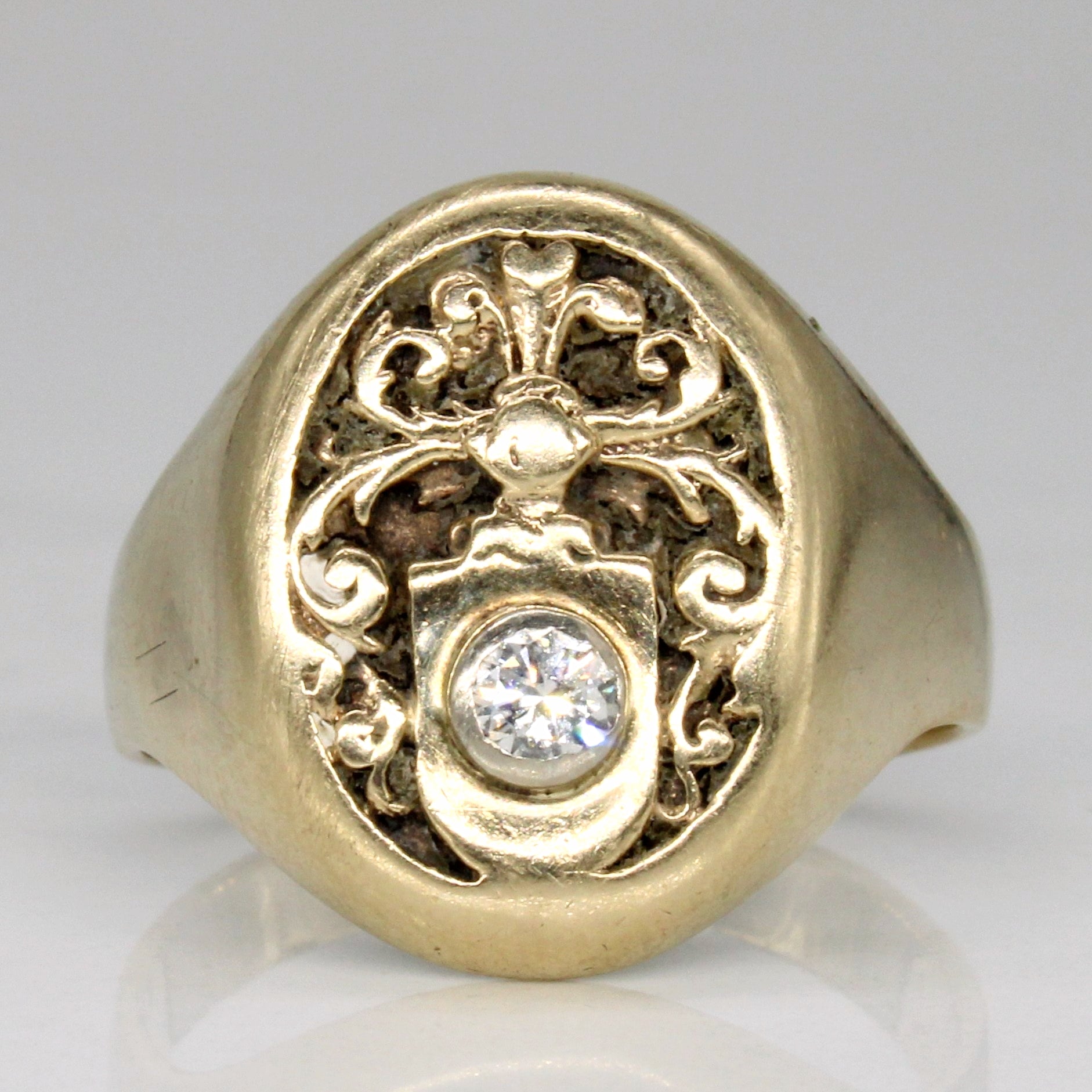 Diamond Family Crest Ring | 0.12ct | SZ 8.5 |
