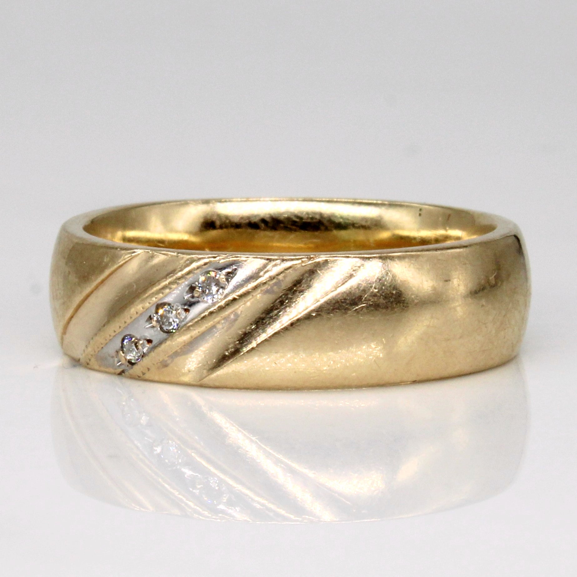 Diagonal Diamond Band | 0.03ctw | SZ 8 |