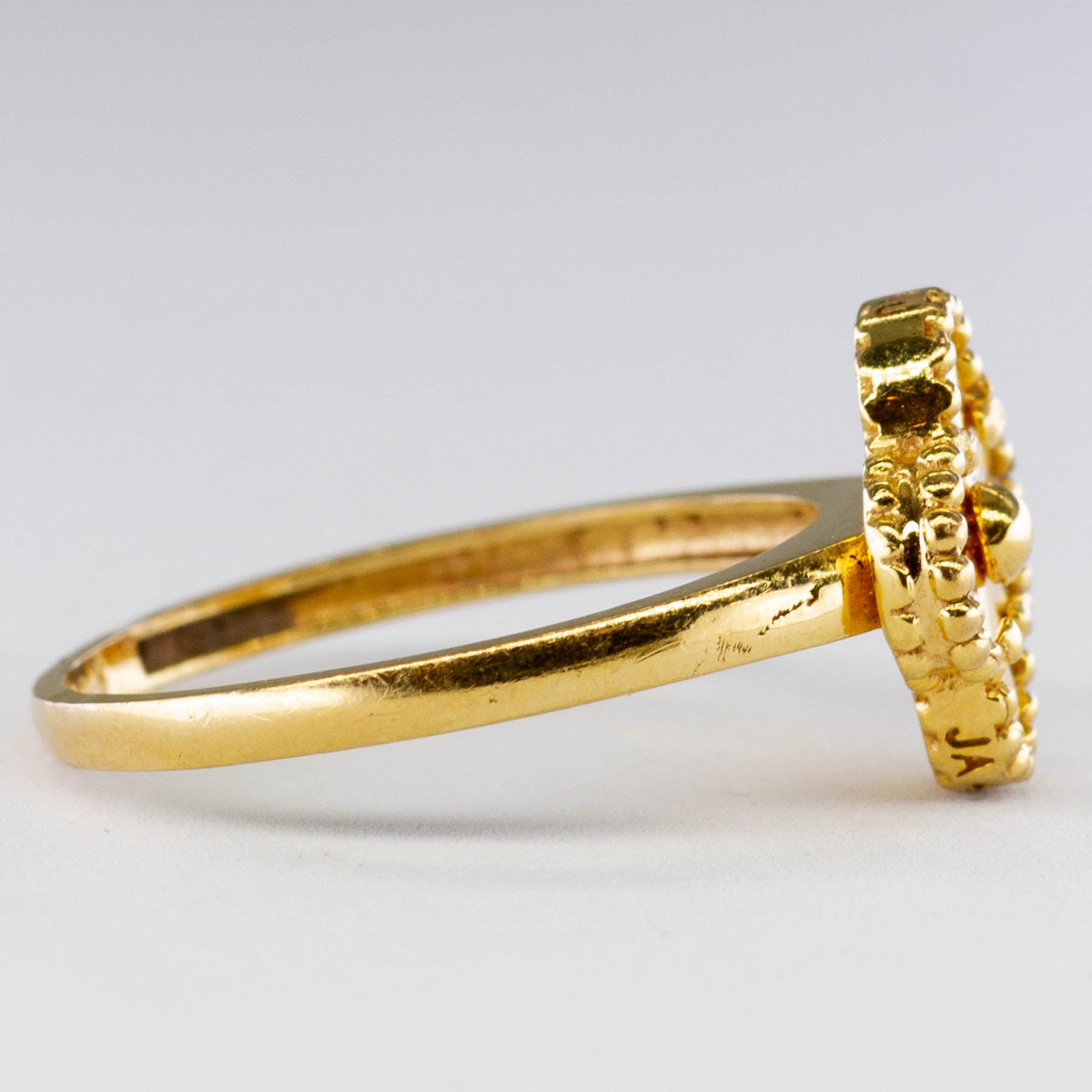 Bague fleur en or jaune | Taille 7,75 |