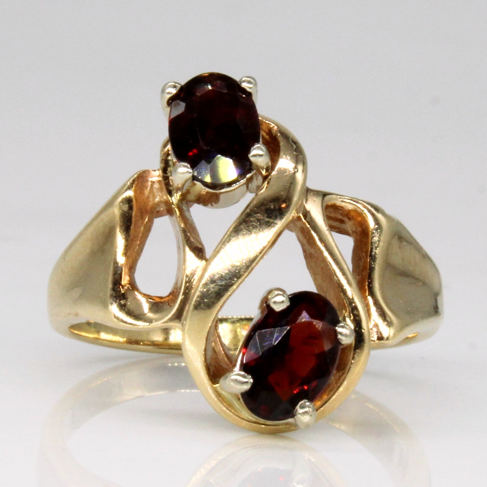 Abstract Garnet Ring | 0.74ctw | SZ 5.5 |