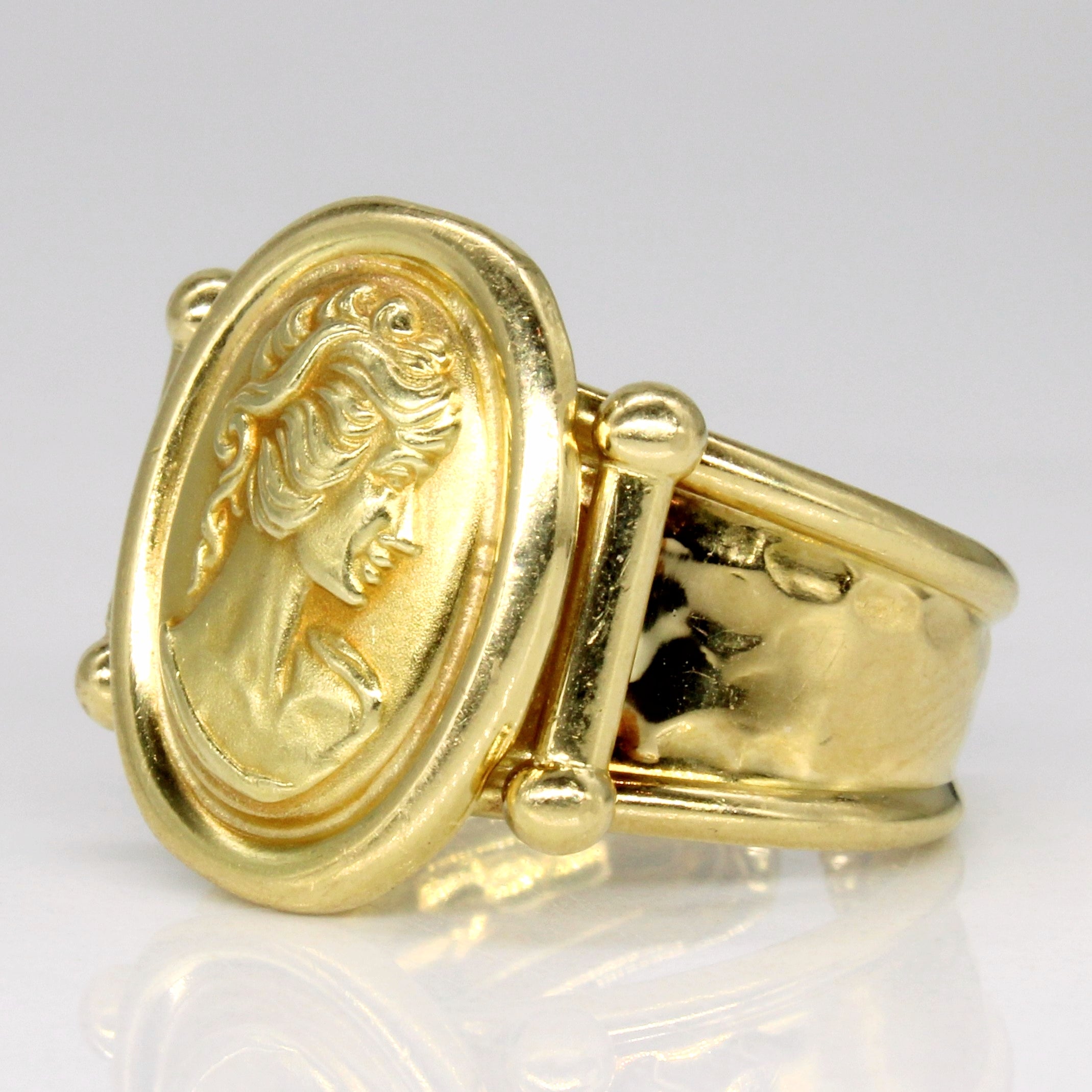 18k Yellow Gold Portrait Ring | SZ 6.25 |