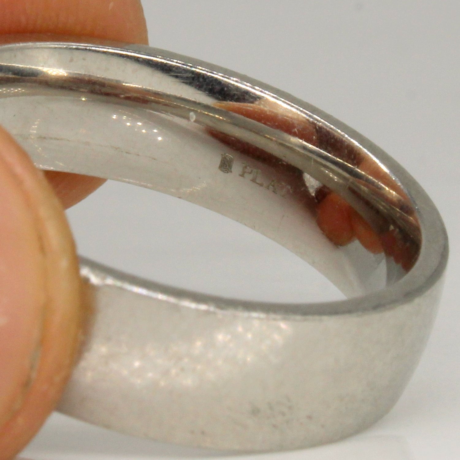 Platinum Wedding Band | SZ 9.5 |
