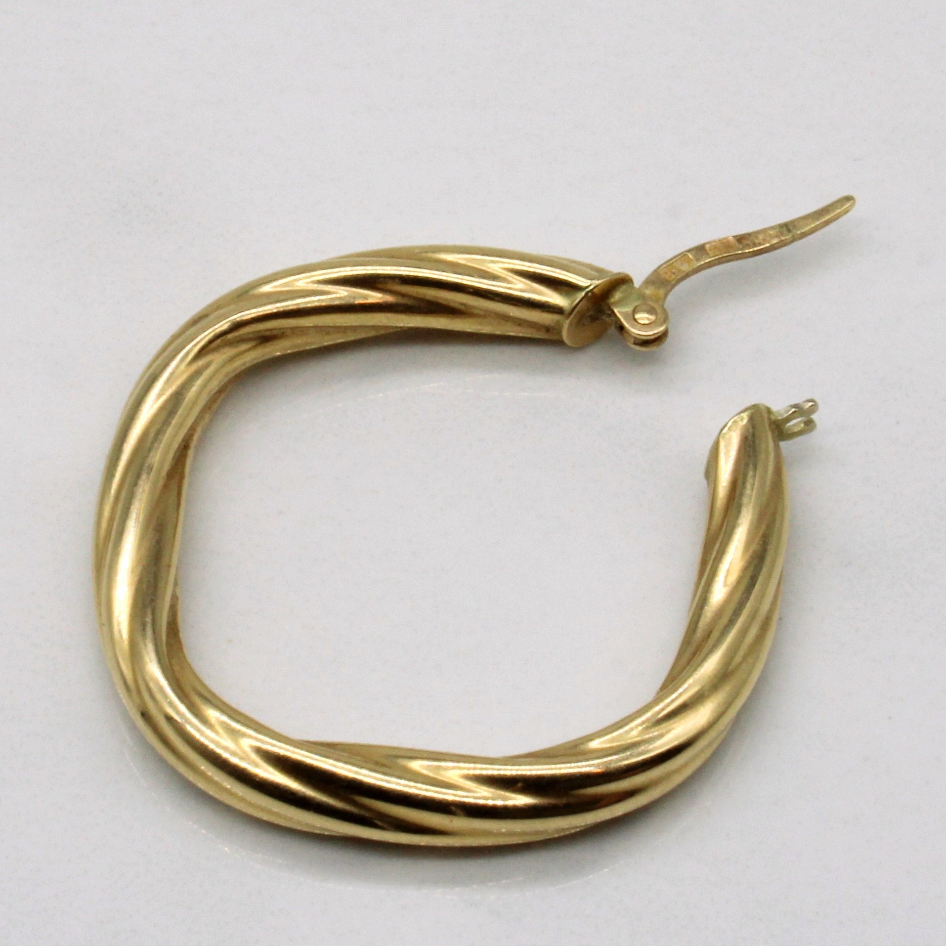 14k Yellow Gold Soft Square Hoop Earrings