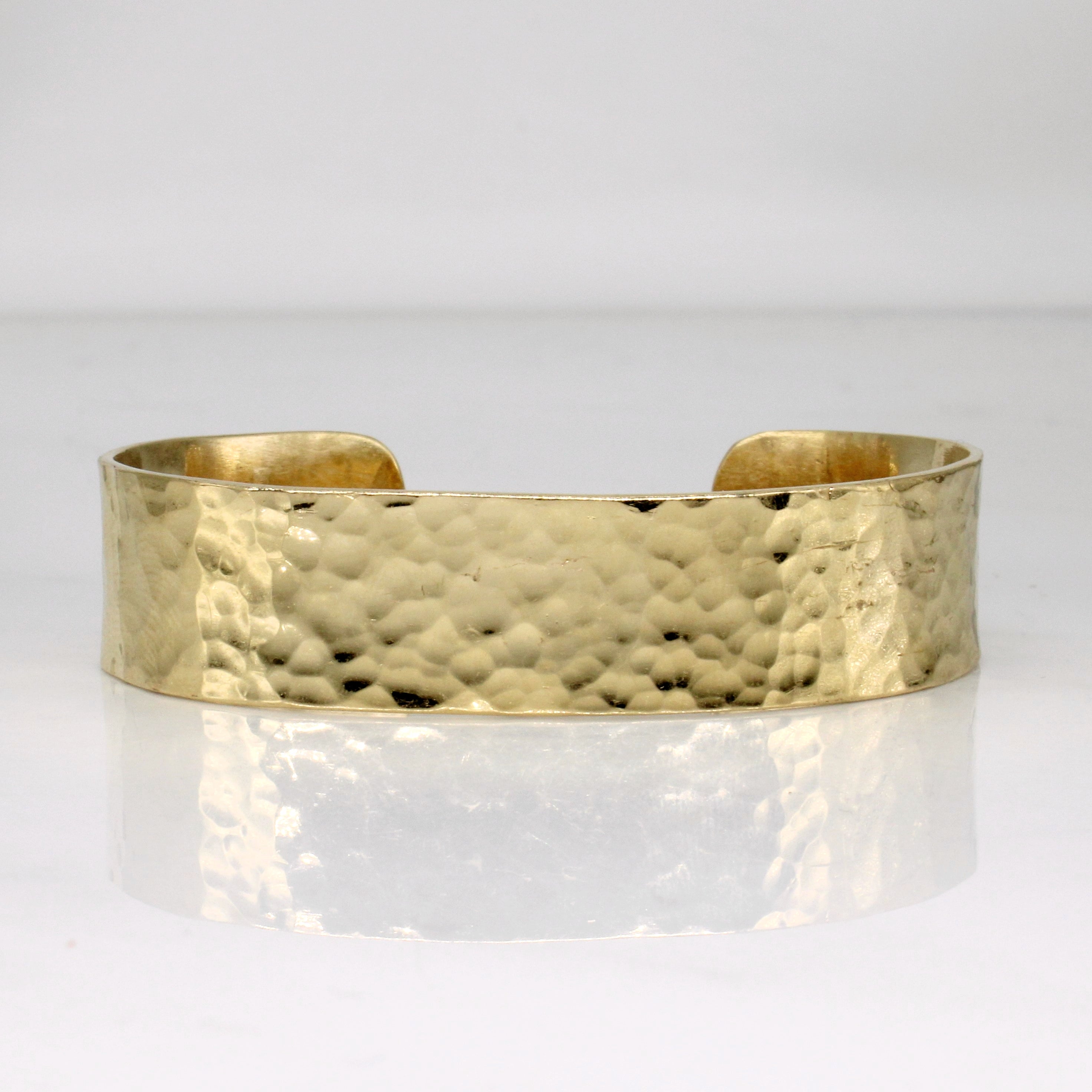 Manchette martelée en or jaune 14 carats | 15 cm |