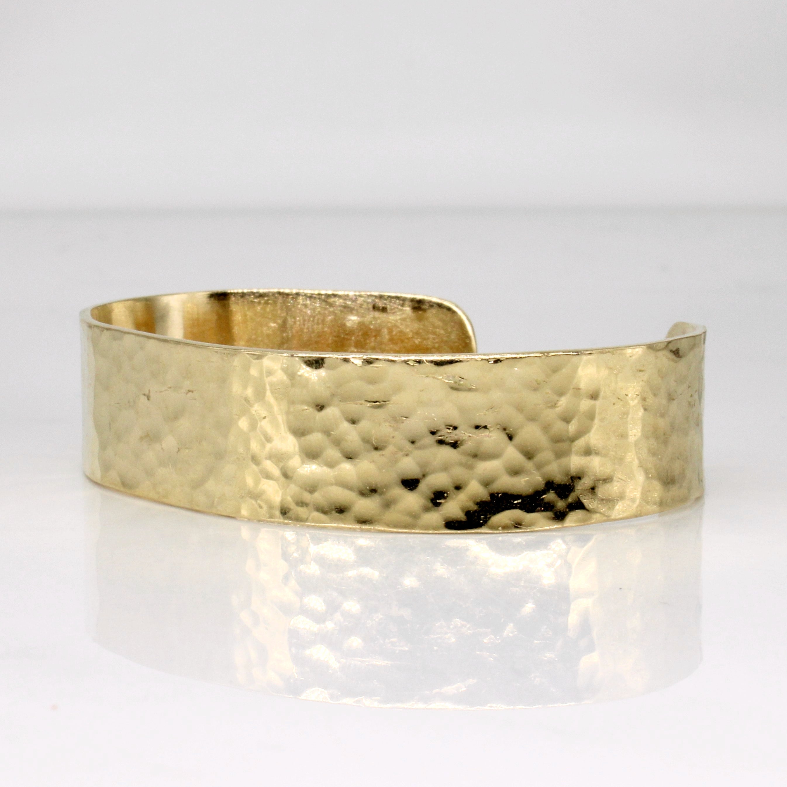 Manchette martelée en or jaune 14 carats | 15 cm |