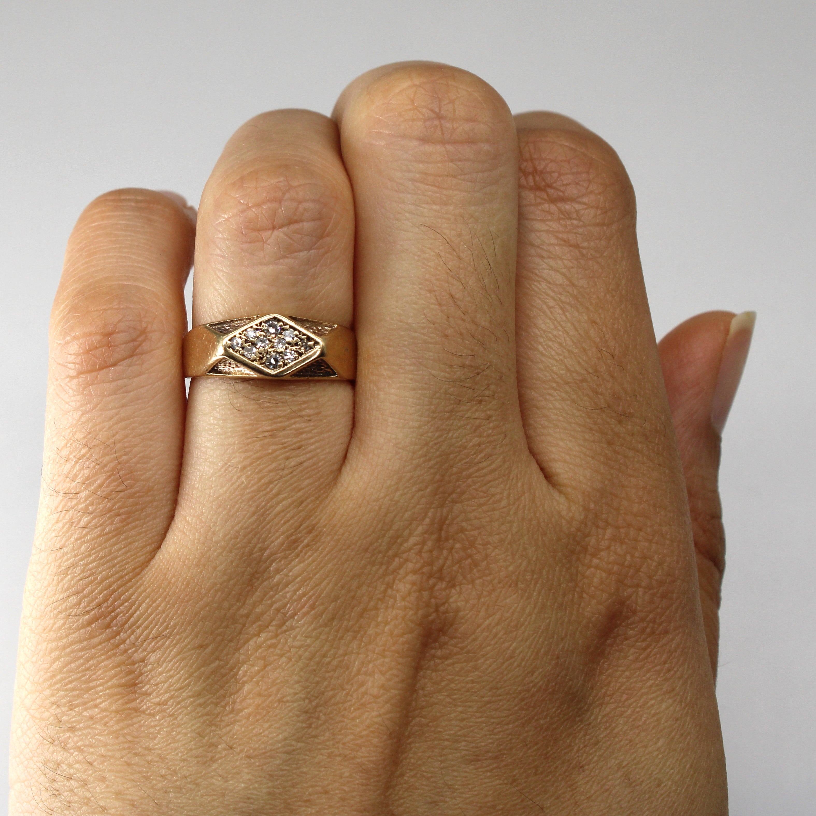 Cluster Set Diamond Ring | 0.10ctw | SZ 5.5 |