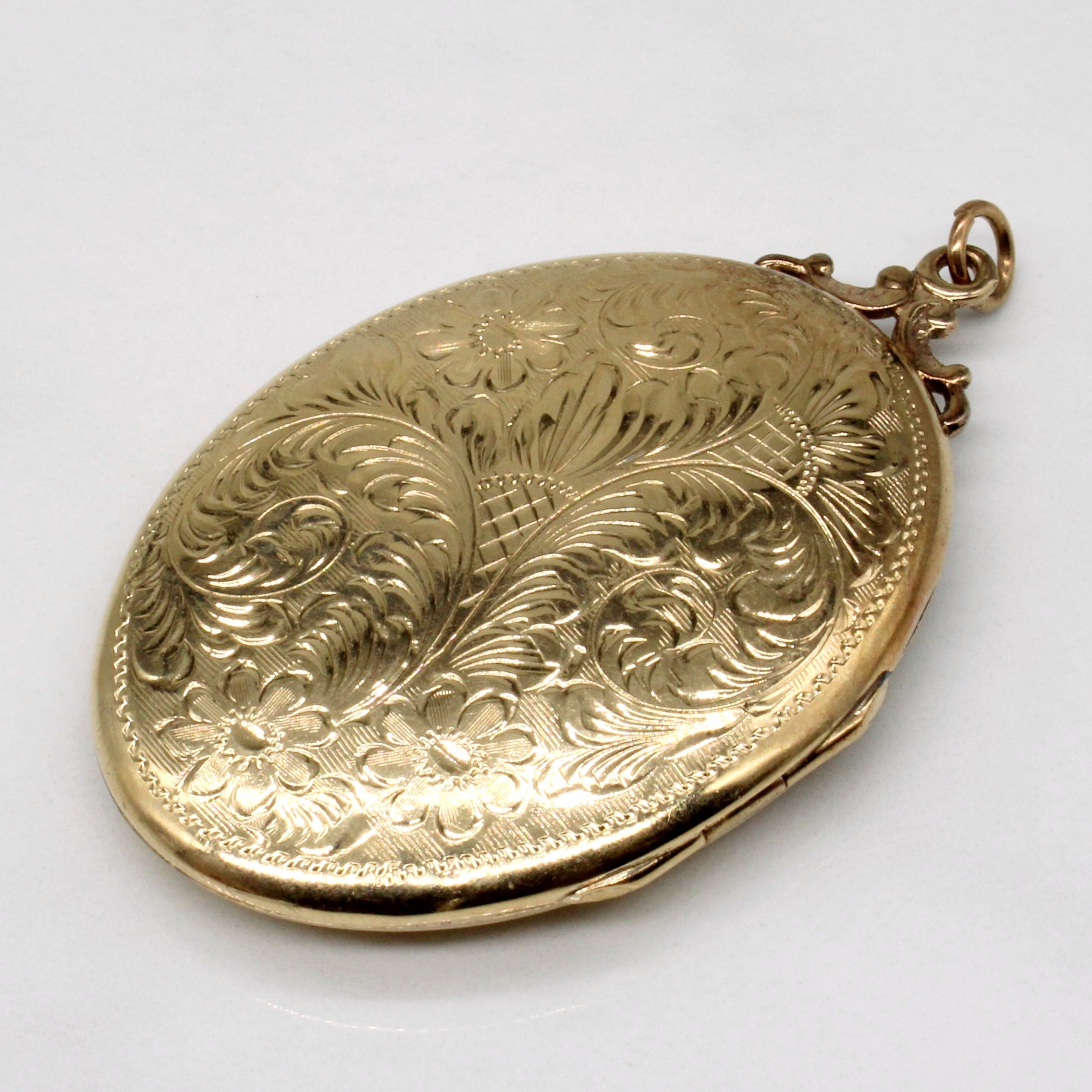 Médaillon en or jaune 10 carats