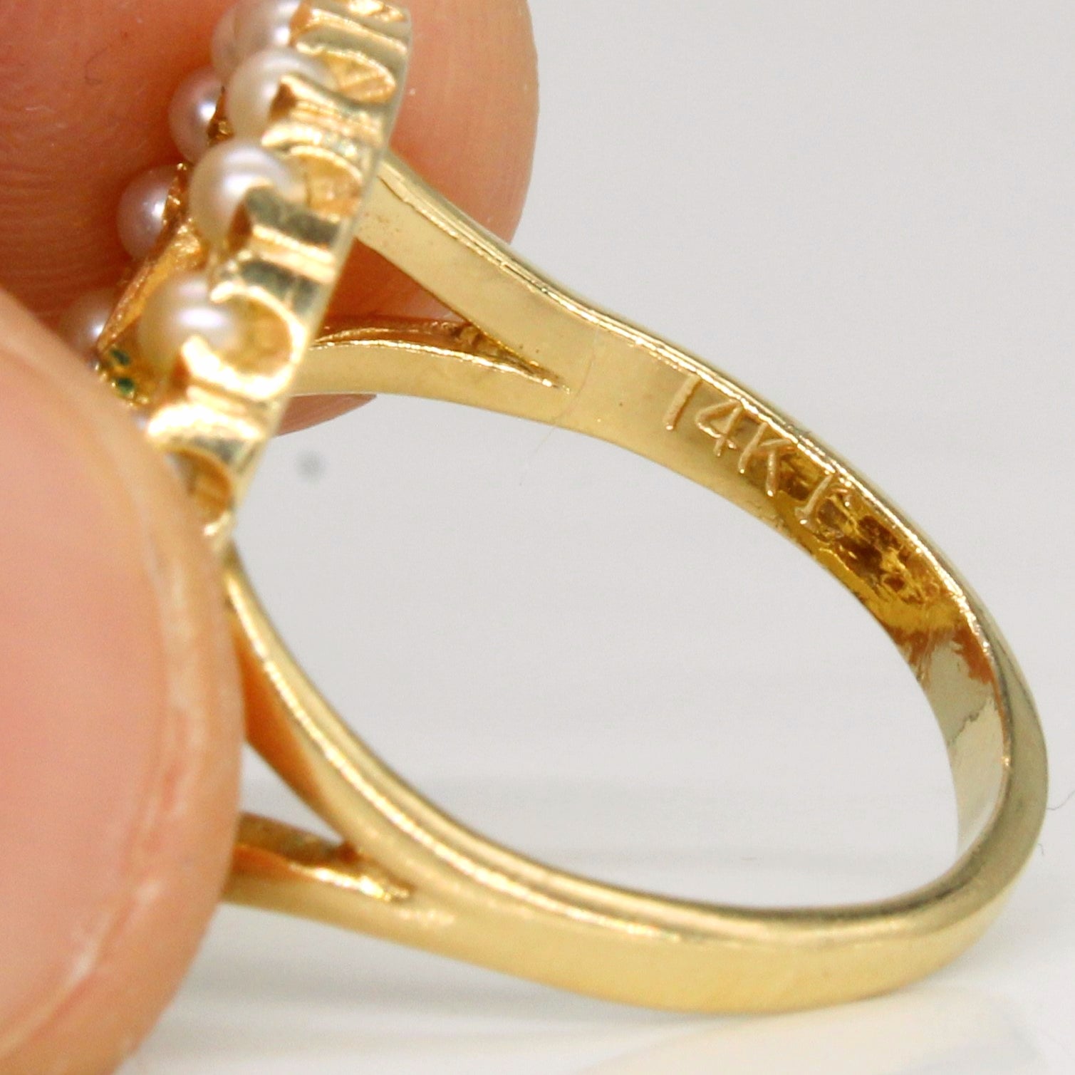 Diamond & Seed Pearl Cocktail Ring | 0.10ct | SZ 6.25 |
