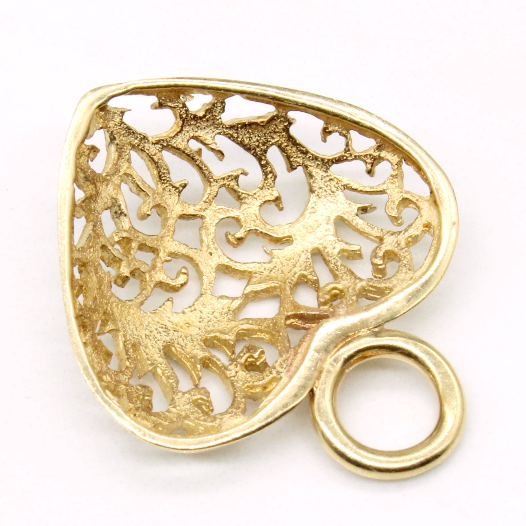 9k Yellow Gold Lattice Heart Pendant