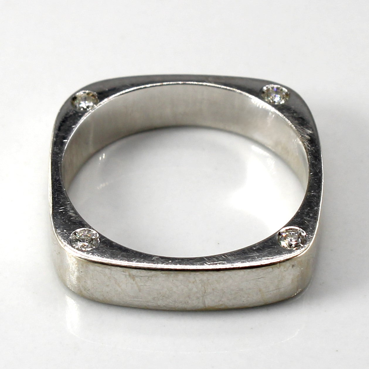 Flush Set Diamond Solid Square Gold Band | 0.20ctw | SZ 7 |