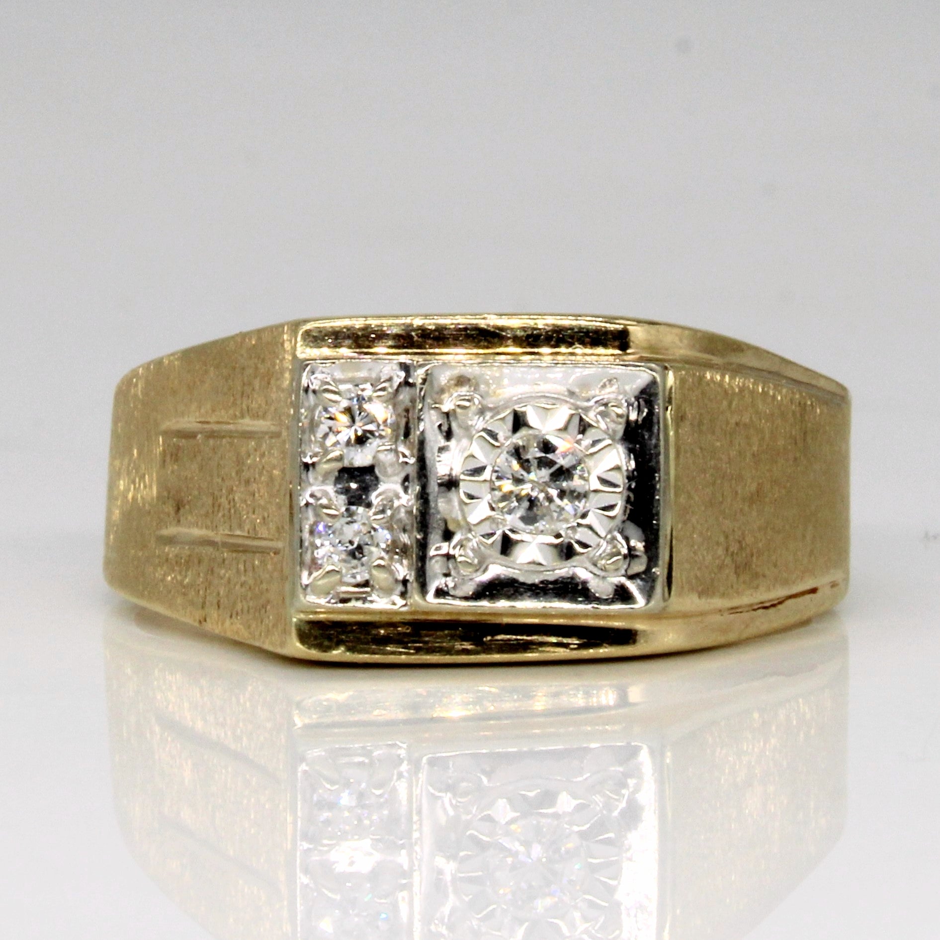 Diamond Ring | 0.20ctw | SZ 12 |