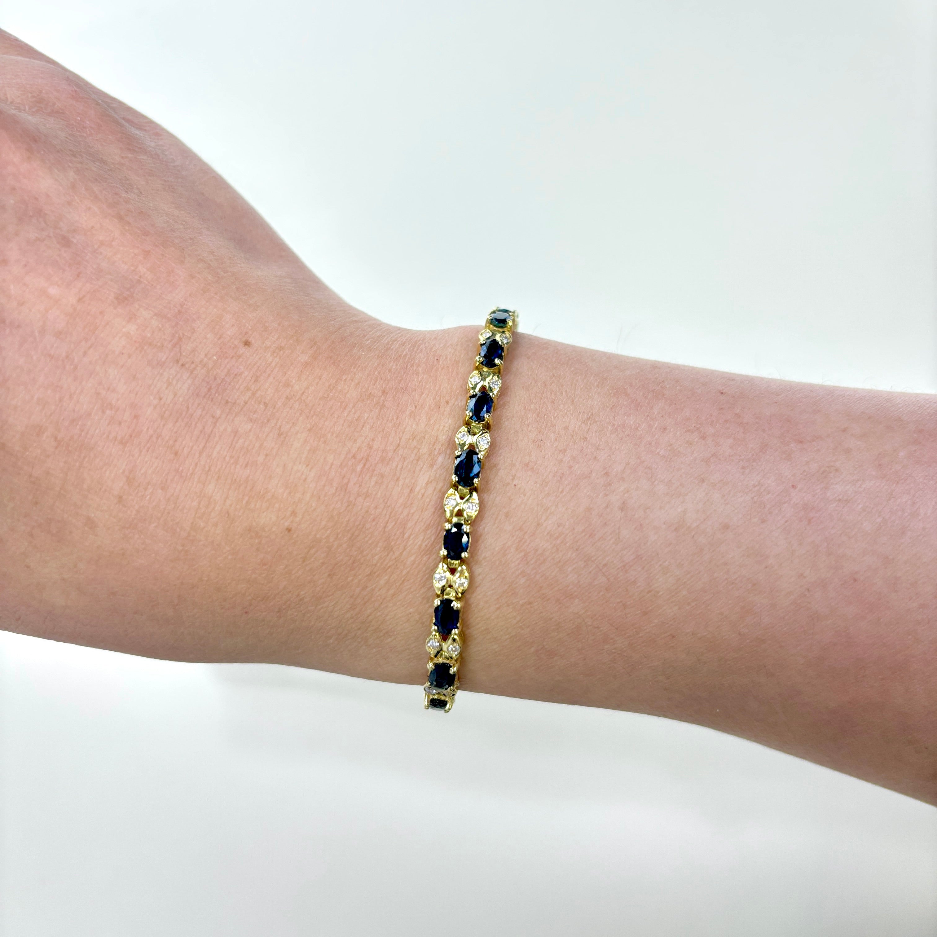 18K Yellow Gold Sapphire & Diamond Bracelet | 4.84ctw, 0.55ctw | 6.75" |