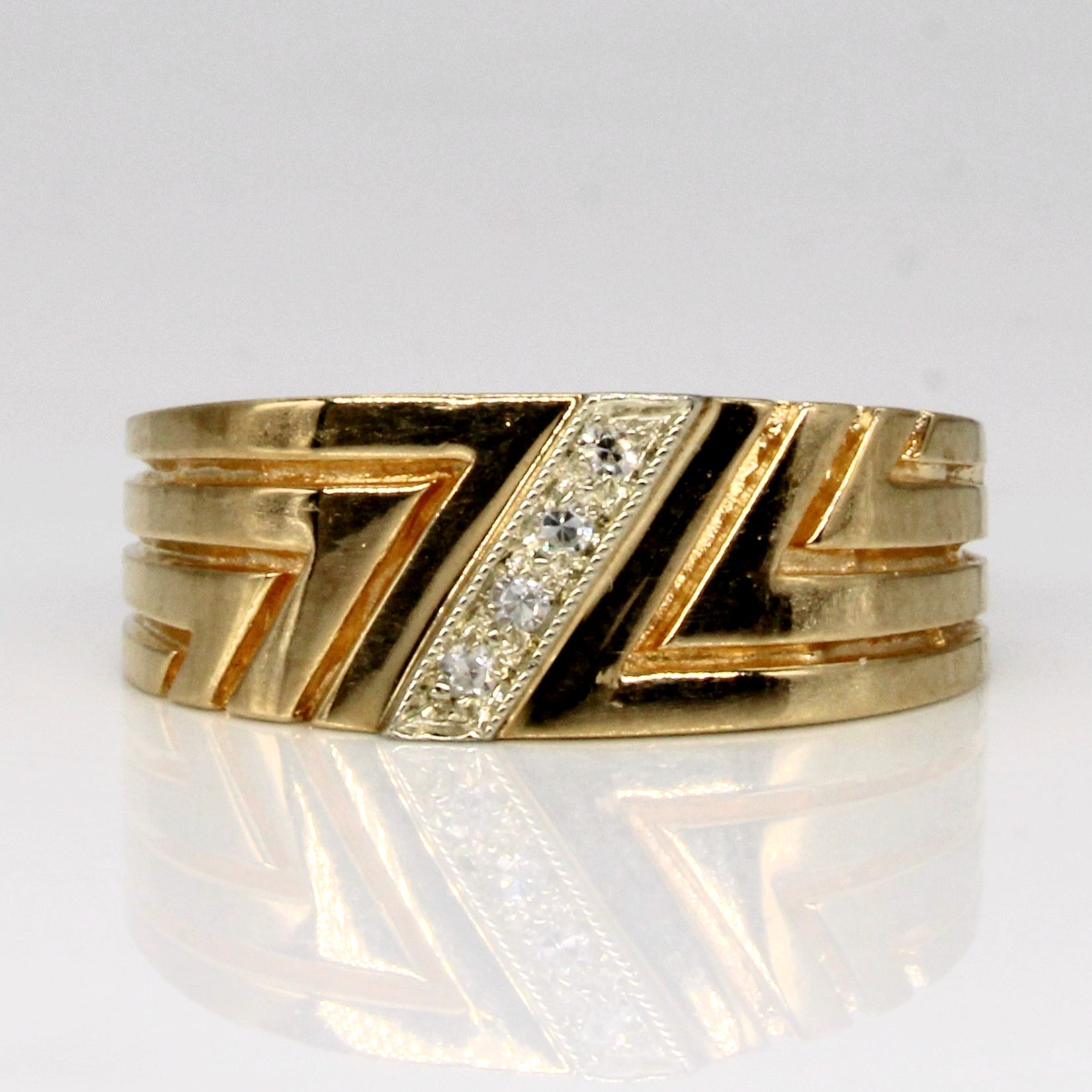 Diagonal Diamond Ring | 0.03ctw | SZ 6.75 |