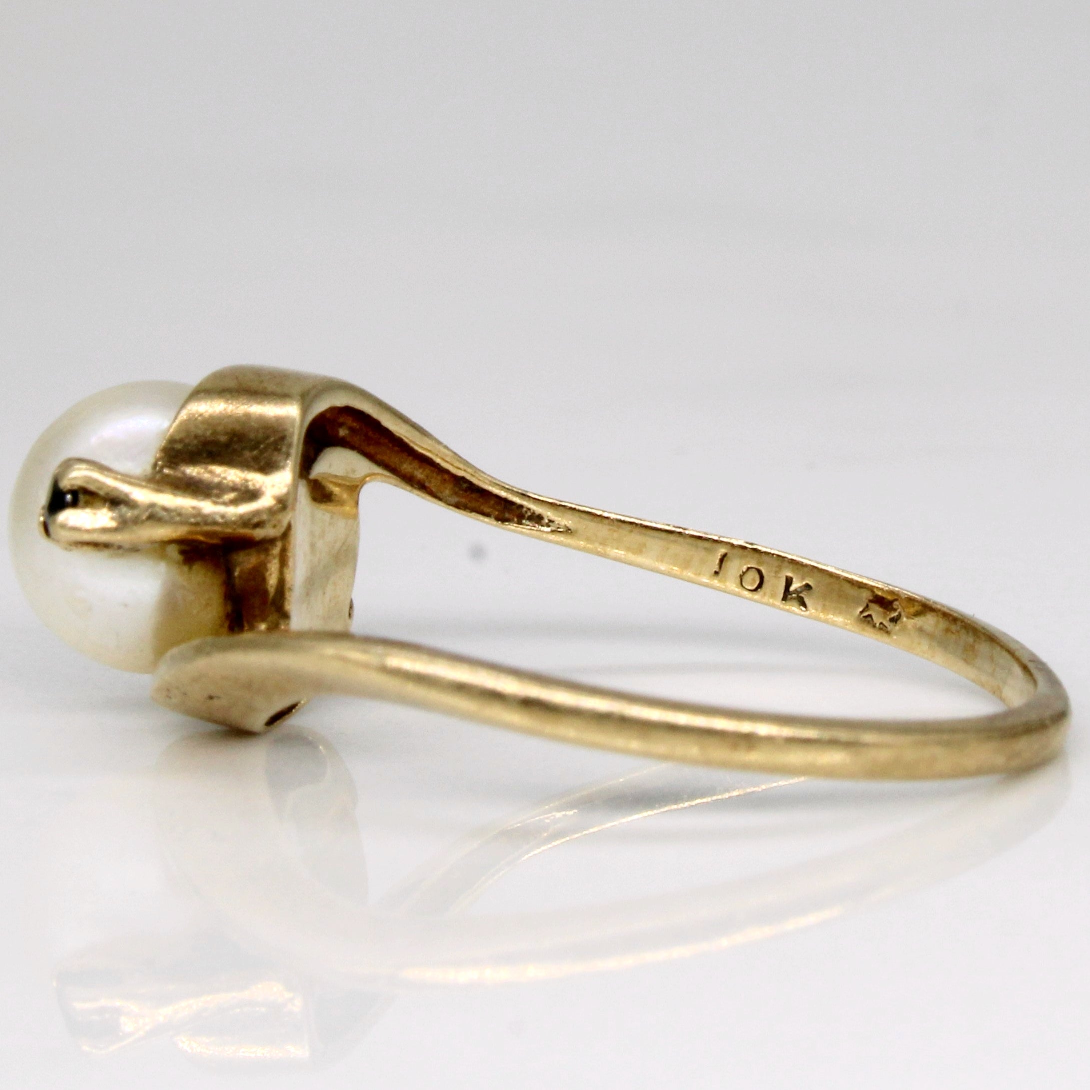 Pearl & Synthetic Sapphire Bypass Ring | 0.05ctw | SZ 6 |