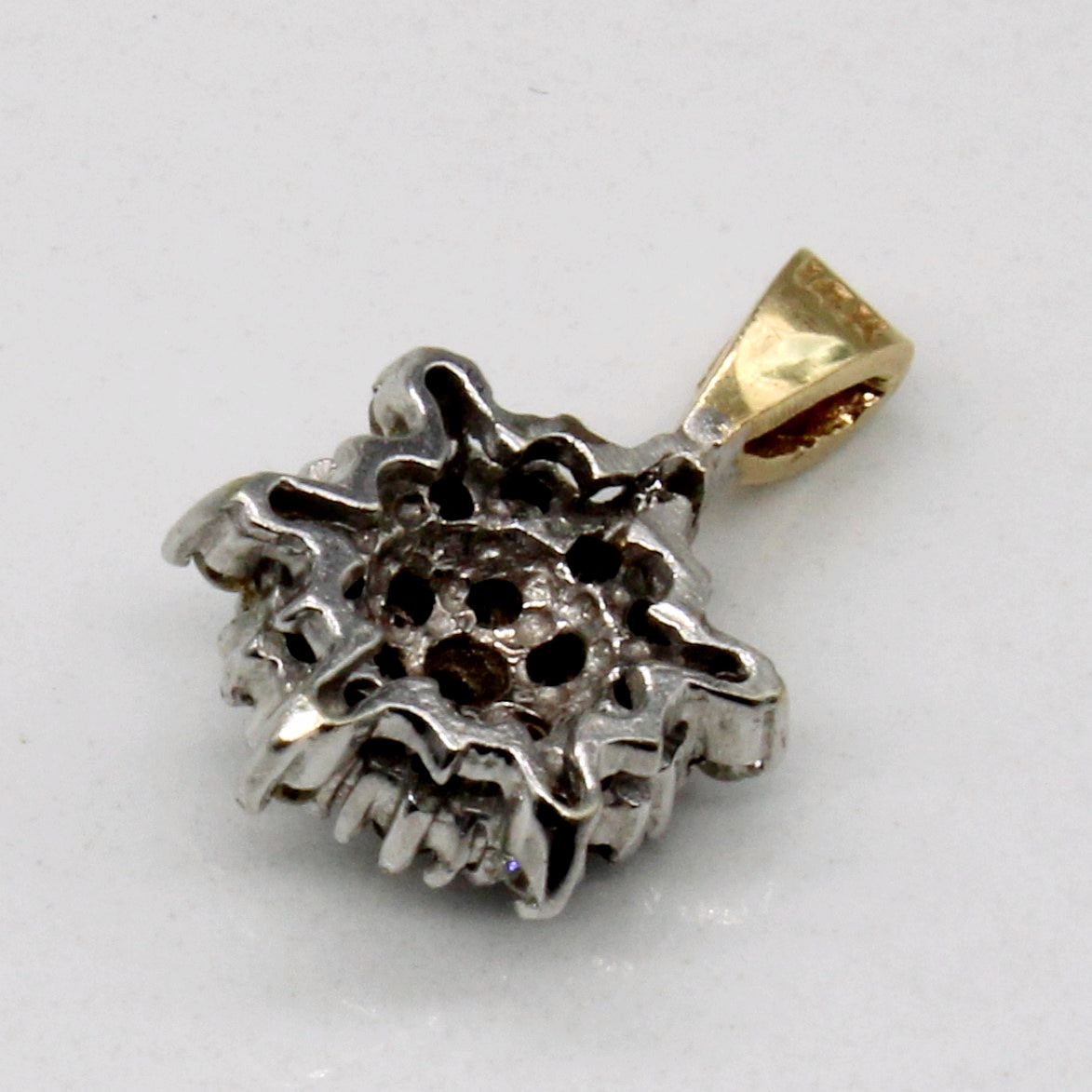 Diamond Cluster Pendant | 0.20ctw |