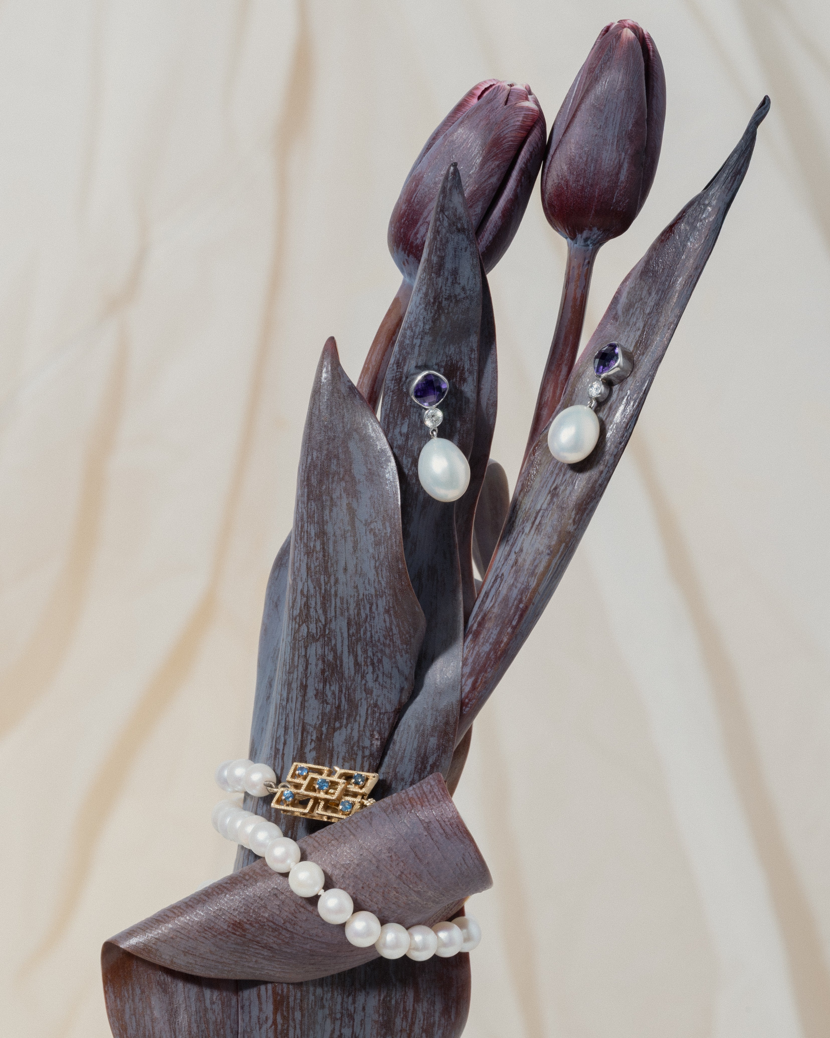 Pearl Strand & Sapphire Clasp Necklace | 0.12ctw | 16.5"