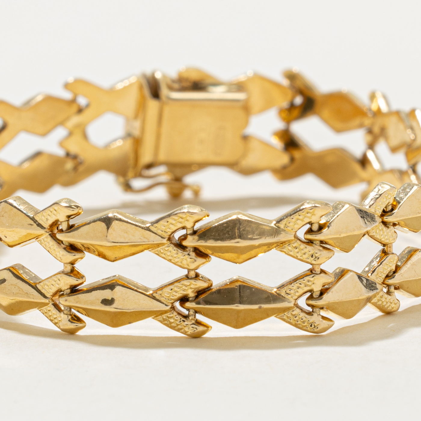 18k Italian Yellow Gold Geometric Chain Bracelet | 7.5"