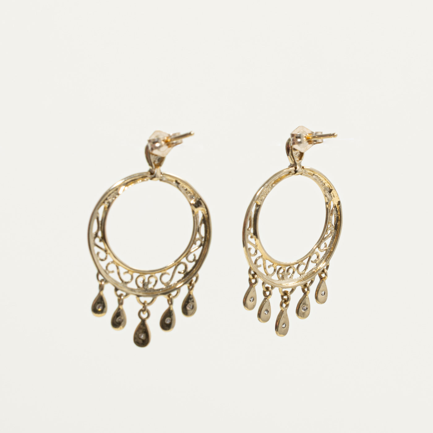 14k Diamond Filigree Circluar Drop Earrings | 0.14ctw