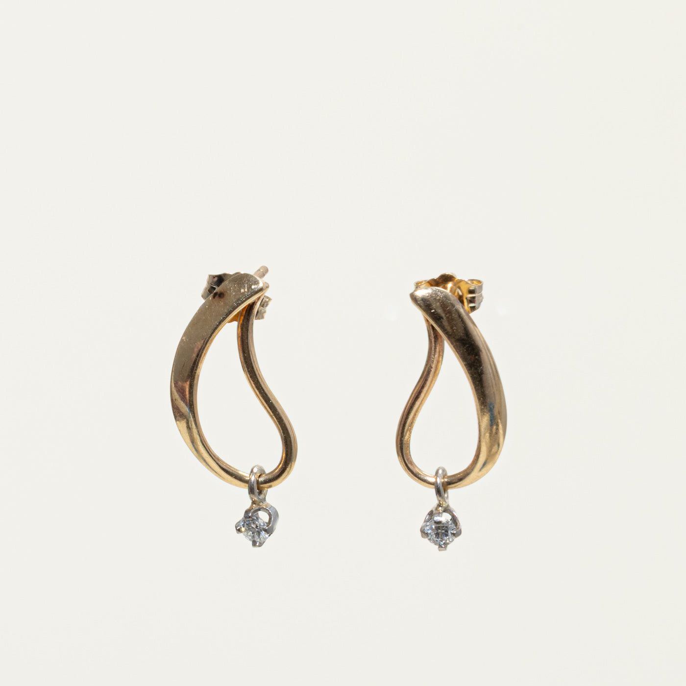 10k Diamond Pear Shaped Drop Earrings | 0.16ctw