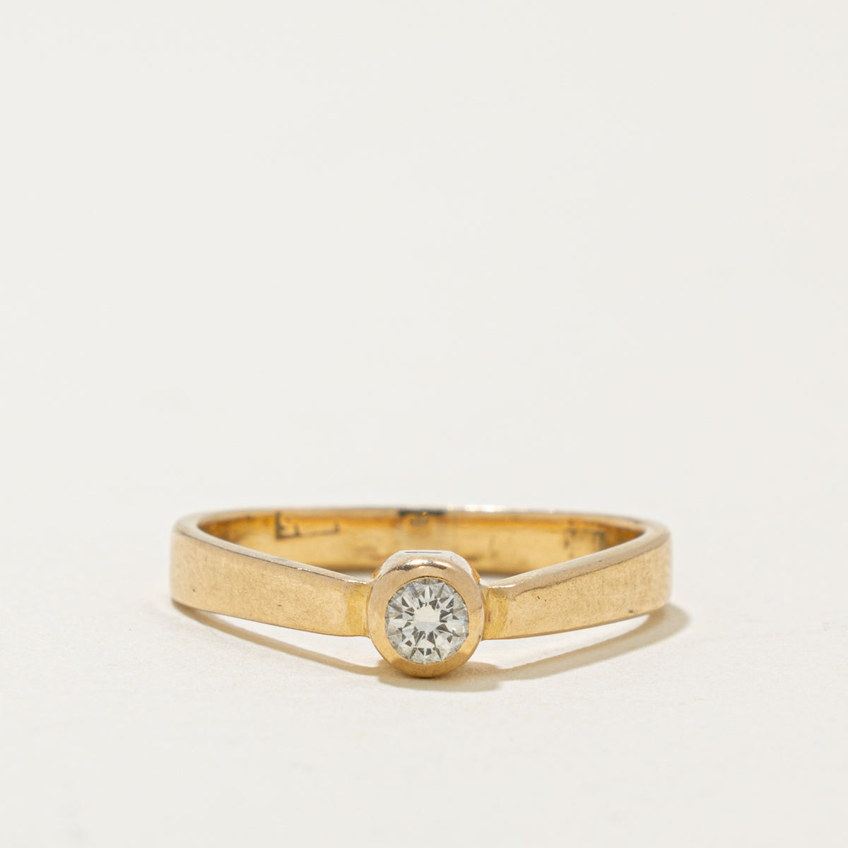 14k Solitaire Diamond Reverse Tapered Ring | 0.14ct | SZ 7