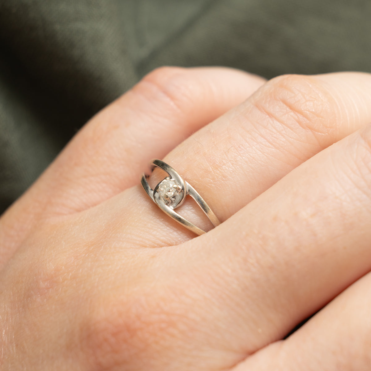 10k Solitaire Diamond Open Shank Ring | 0.07ct | SZ 4.75