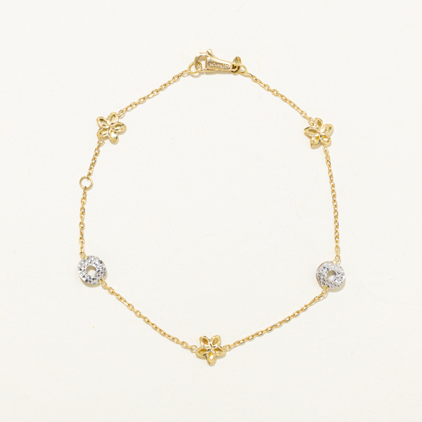 18k Two Tone Diamond Cut Floral Charm Bracelet | 8.5"