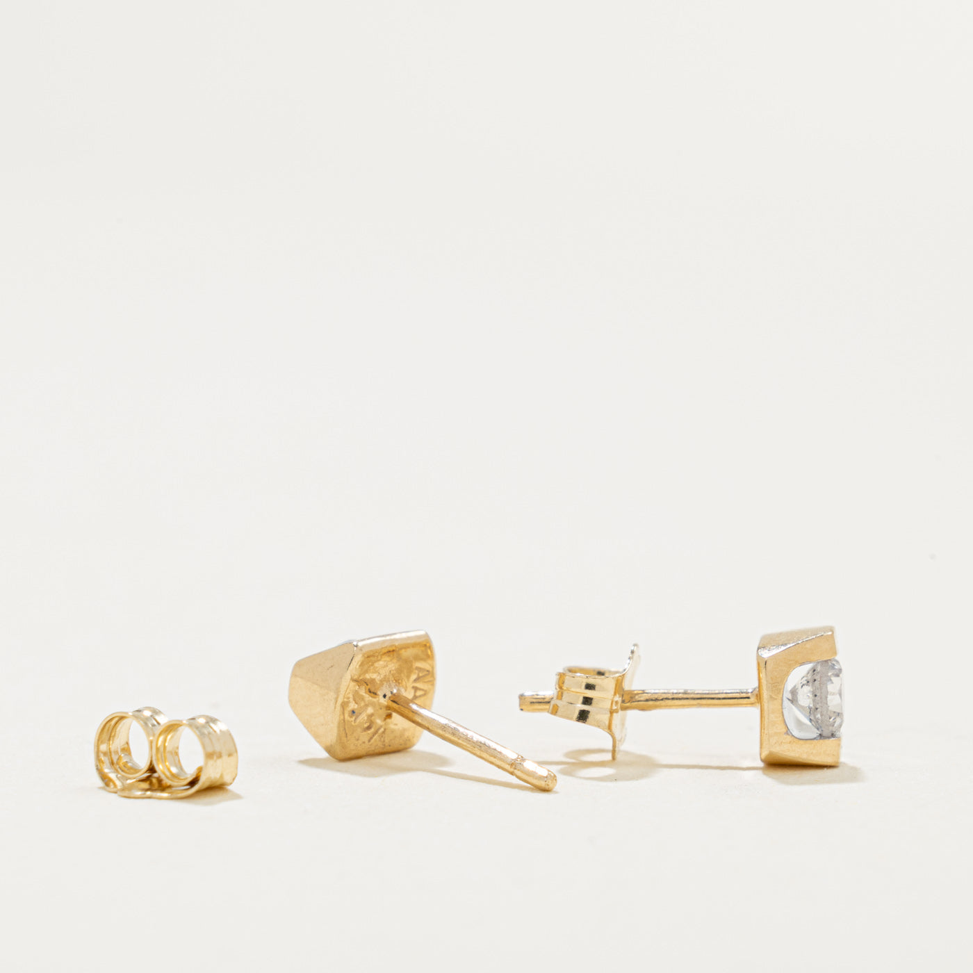 14k Round Brilliant Diamond Stud Earrings | 0.30ctw